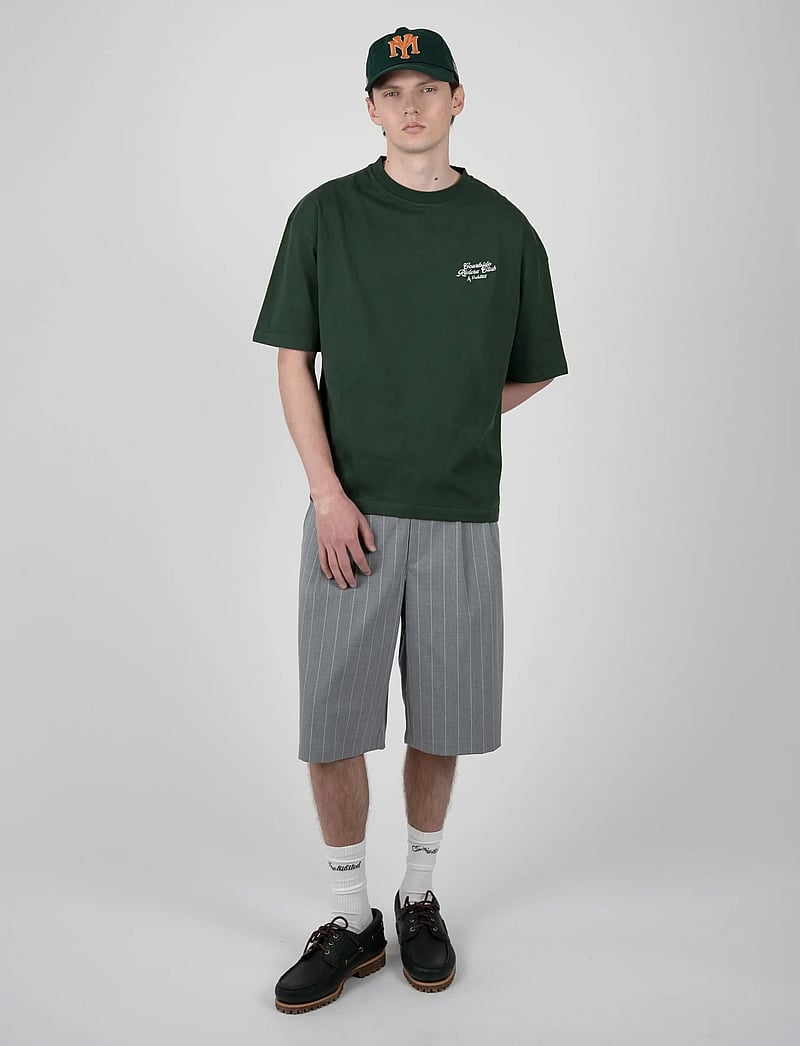 Prohibited - Coffee and Bagel Tee - kortærmede t-shirts - green - 2
