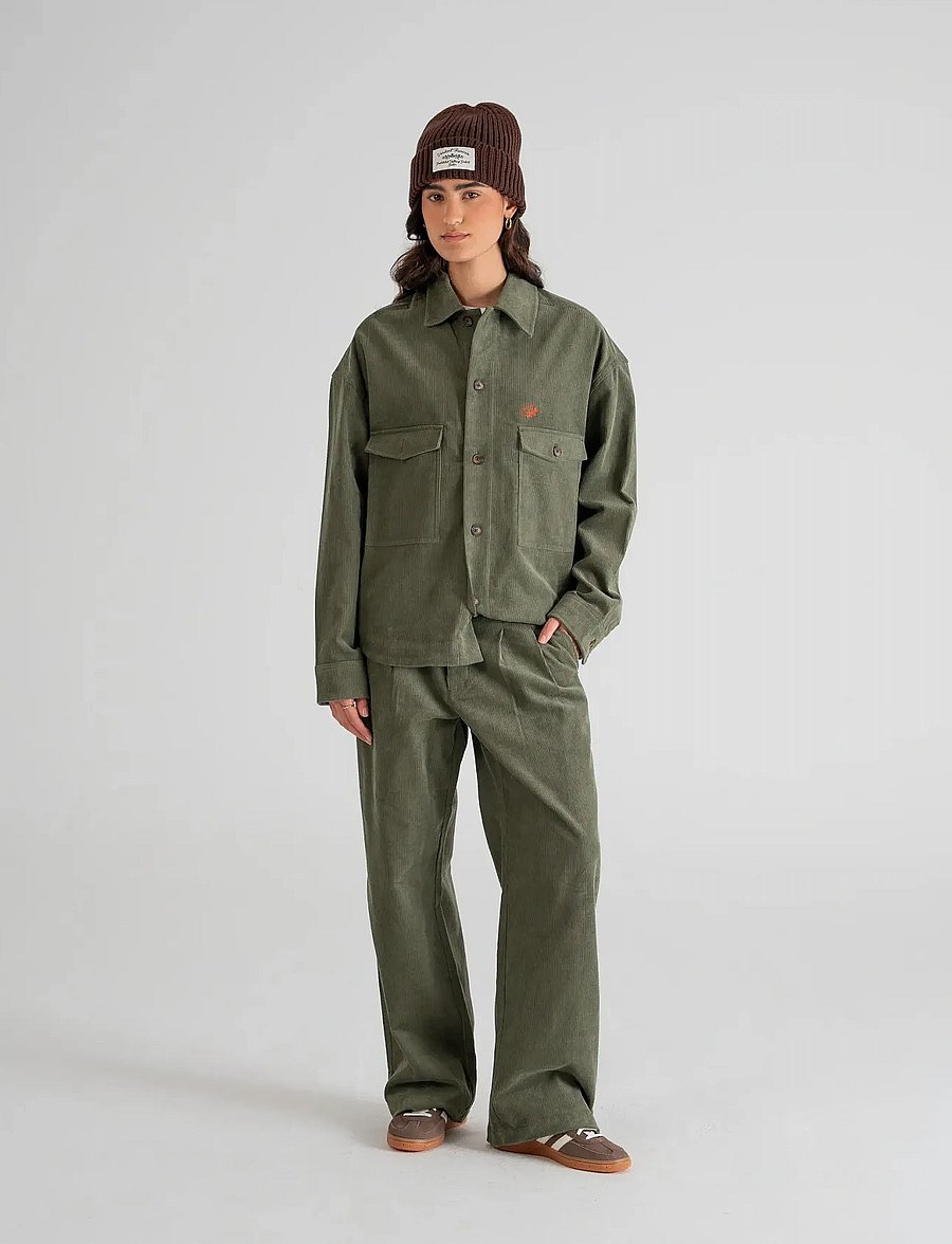 Prohibited - Ranger Corduroy Overshirt - langärmlige hemden - green - 5