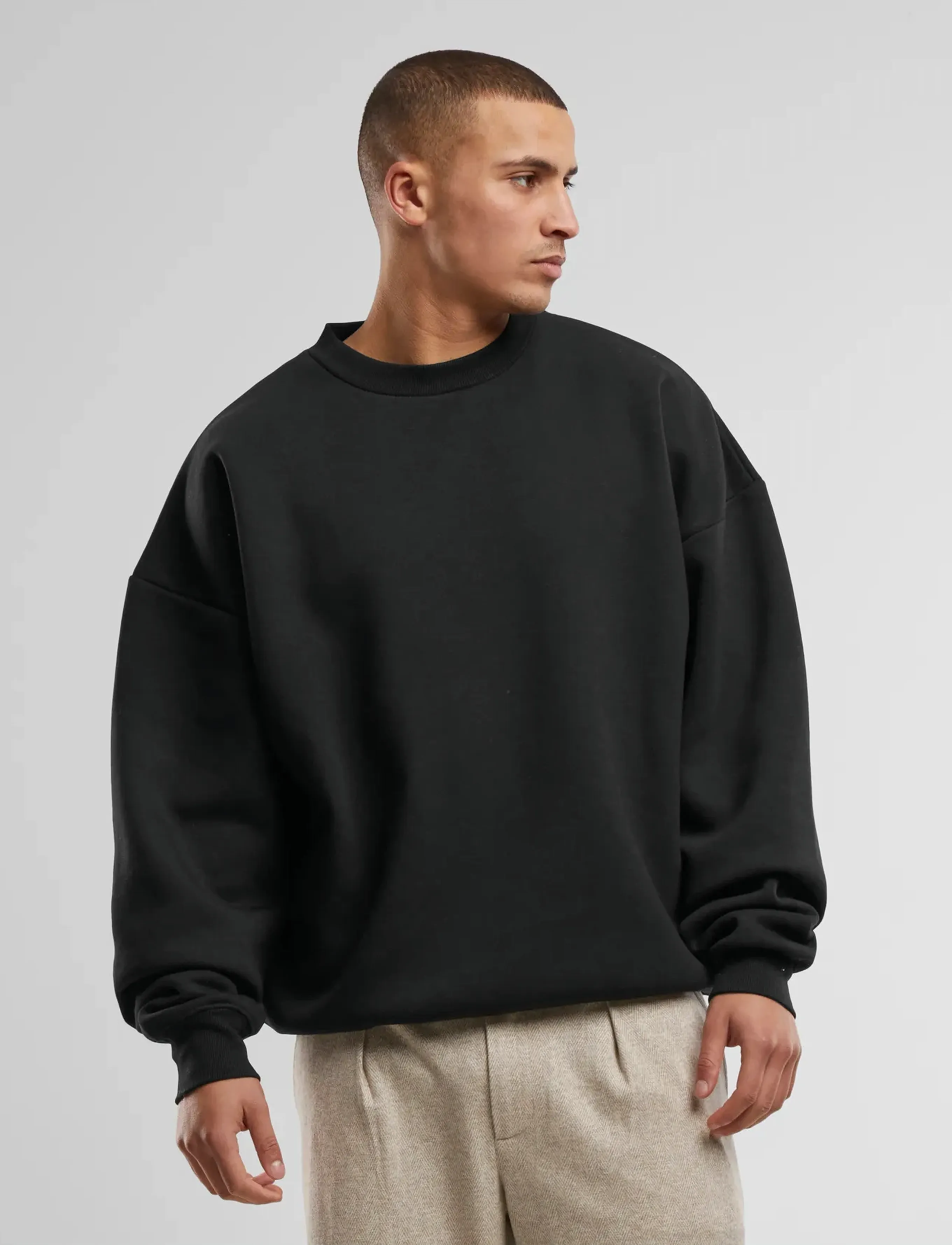 Prohibited - Oversized Crew Neck Black - swetry - black - 5