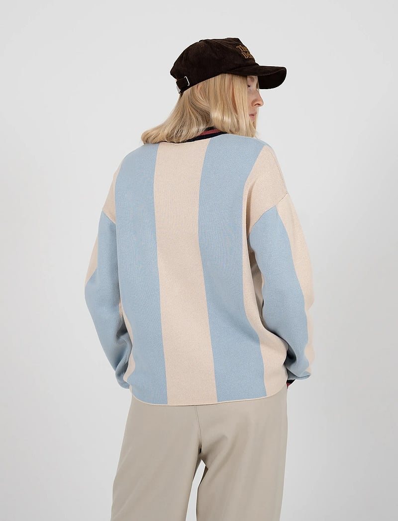 Prohibited - Overdrive Knit Trikot Blue - v-ausschnitt - blue - 4