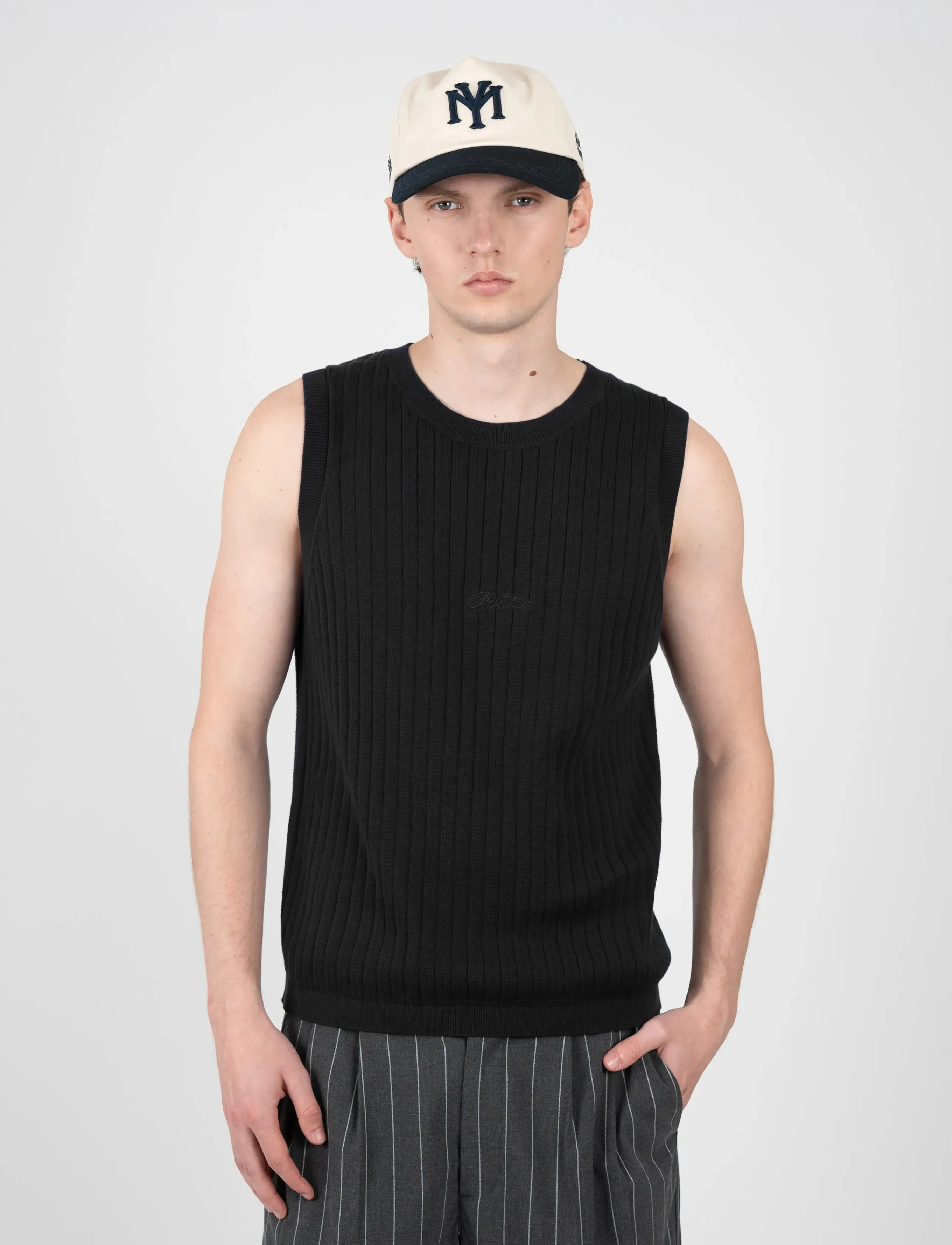 Prohibited Weekend Tank Top, L x 71, Knitwear, Schwarz - Knitted Westen, Frauen