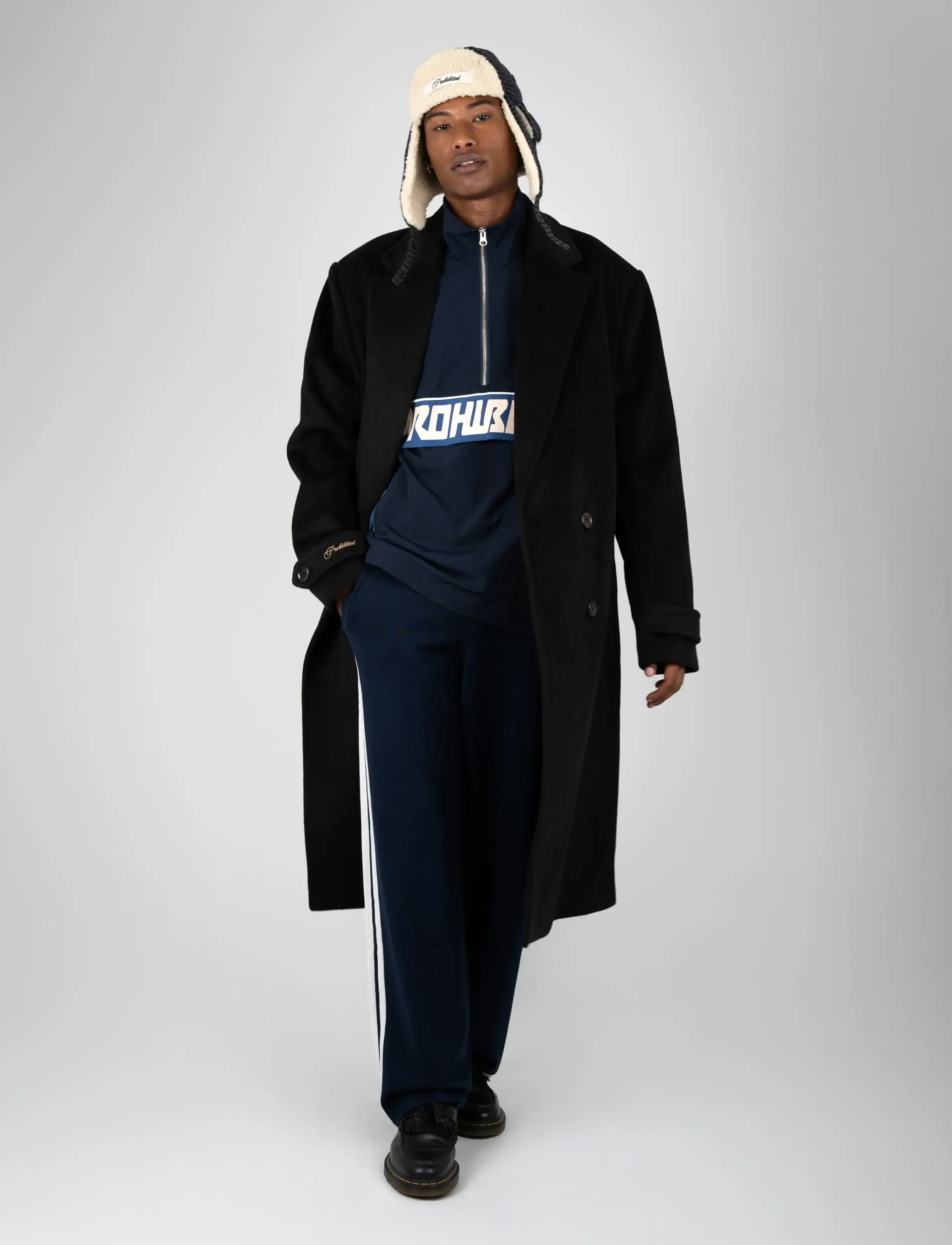 Prohibited Lodge Coat - Jacken & Mäntel - BLACK / black