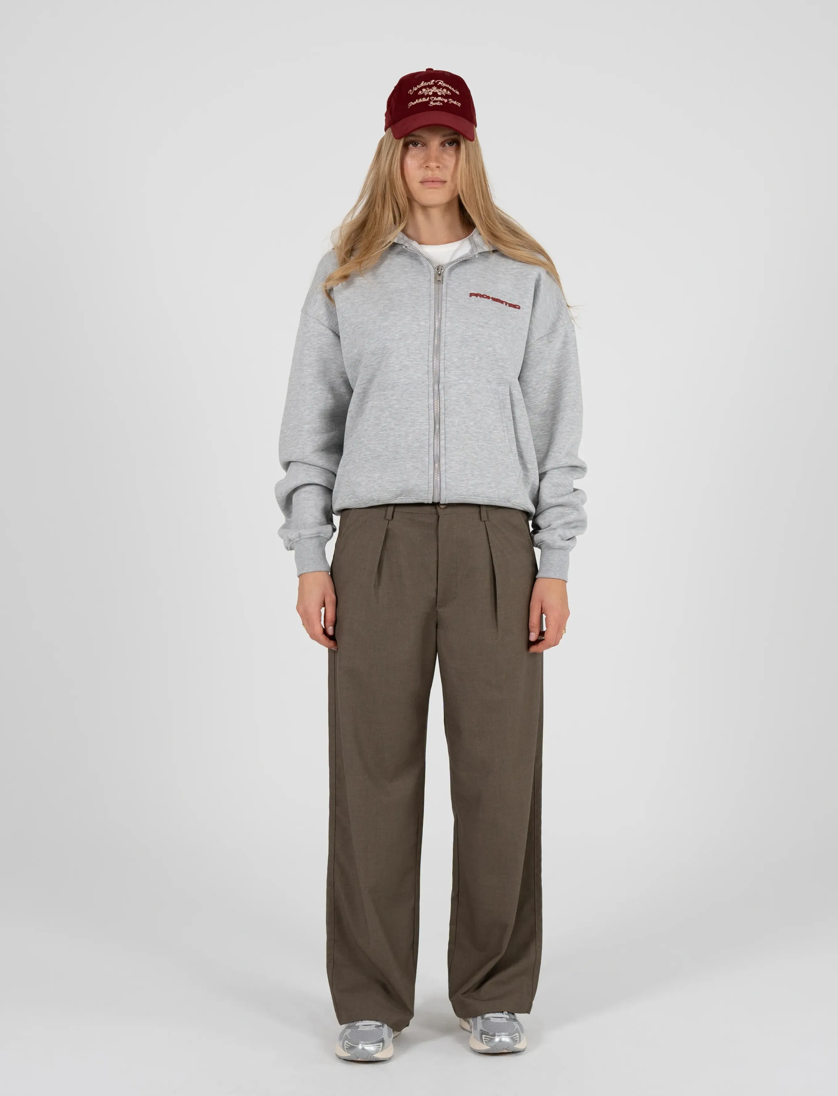 Prohibited - SoHo Pleated Pants Vintage Khaki - casual bukser - green - 4