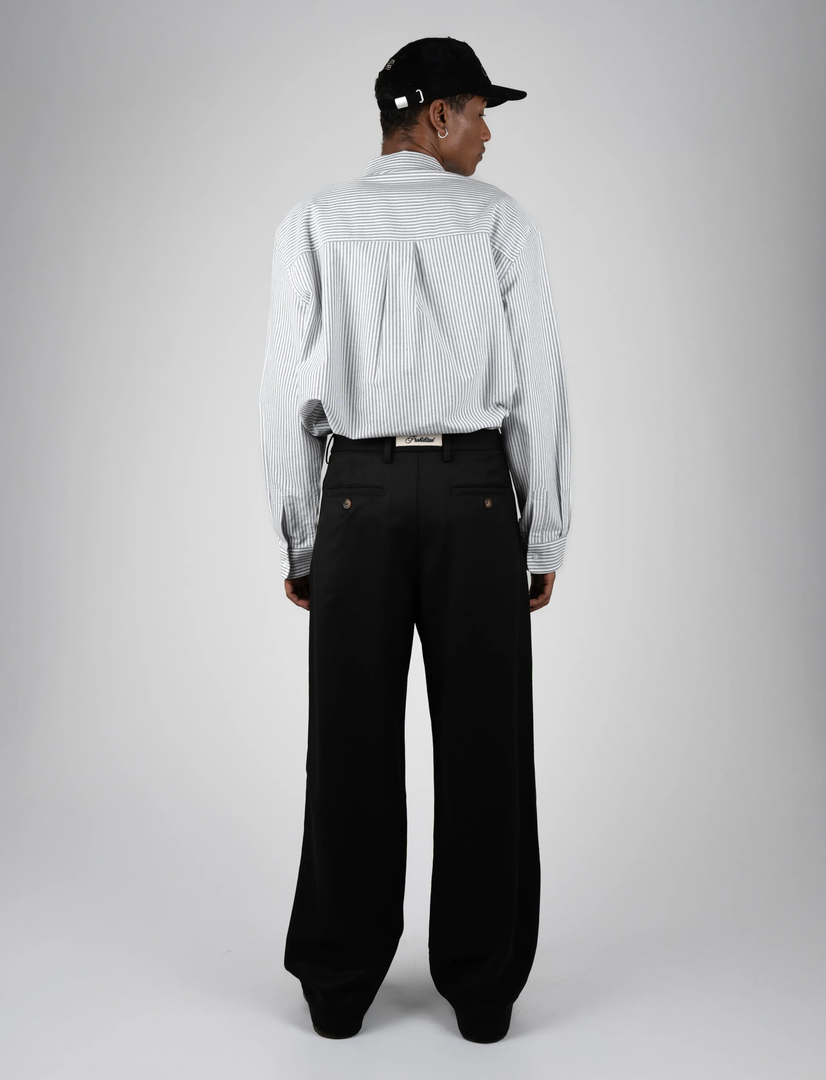 Prohibited - Heritage Pleated Pants - vabaajapüksid - black - 4