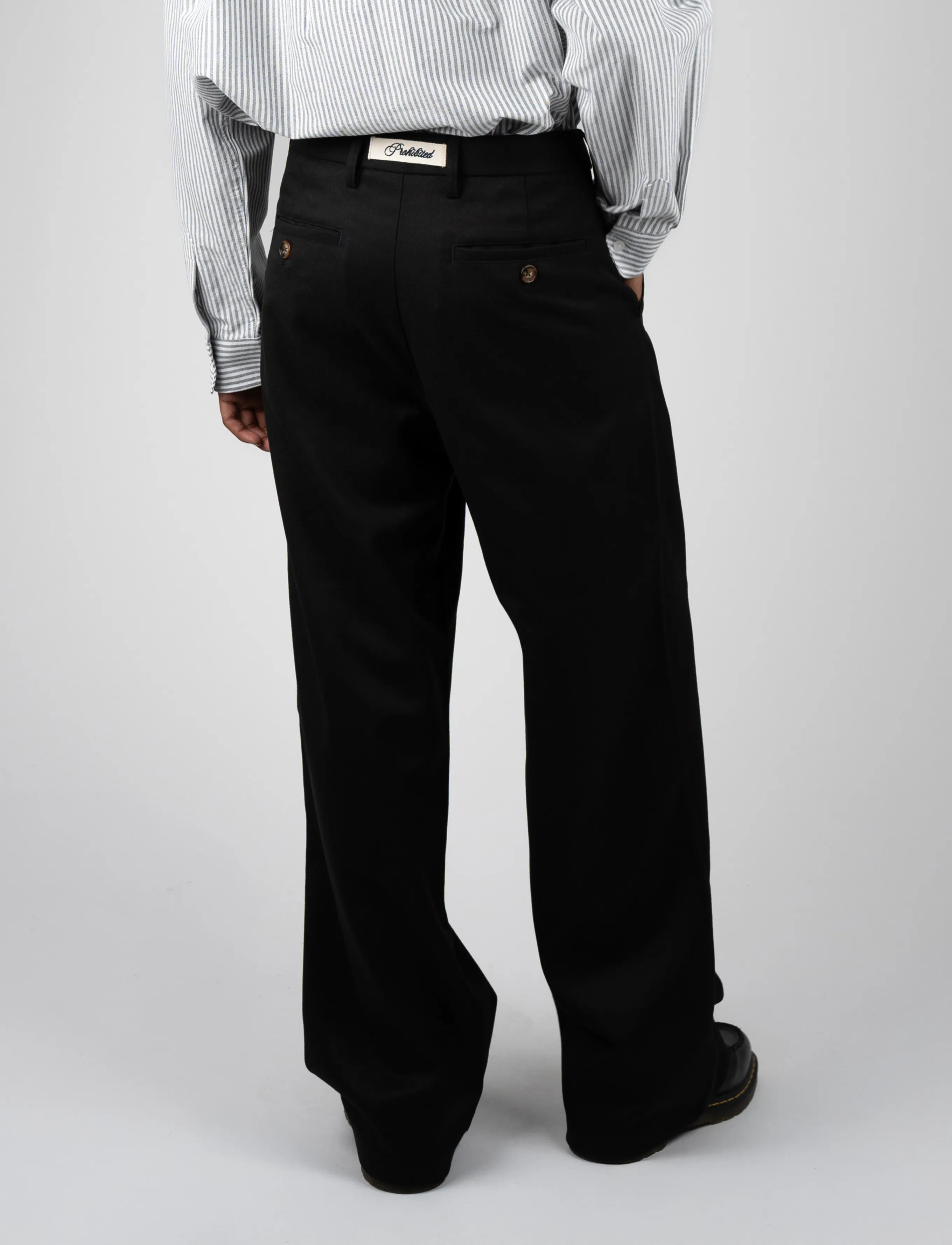 Prohibited - Heritage Pleated Pants - vabaajapüksid - black - 5