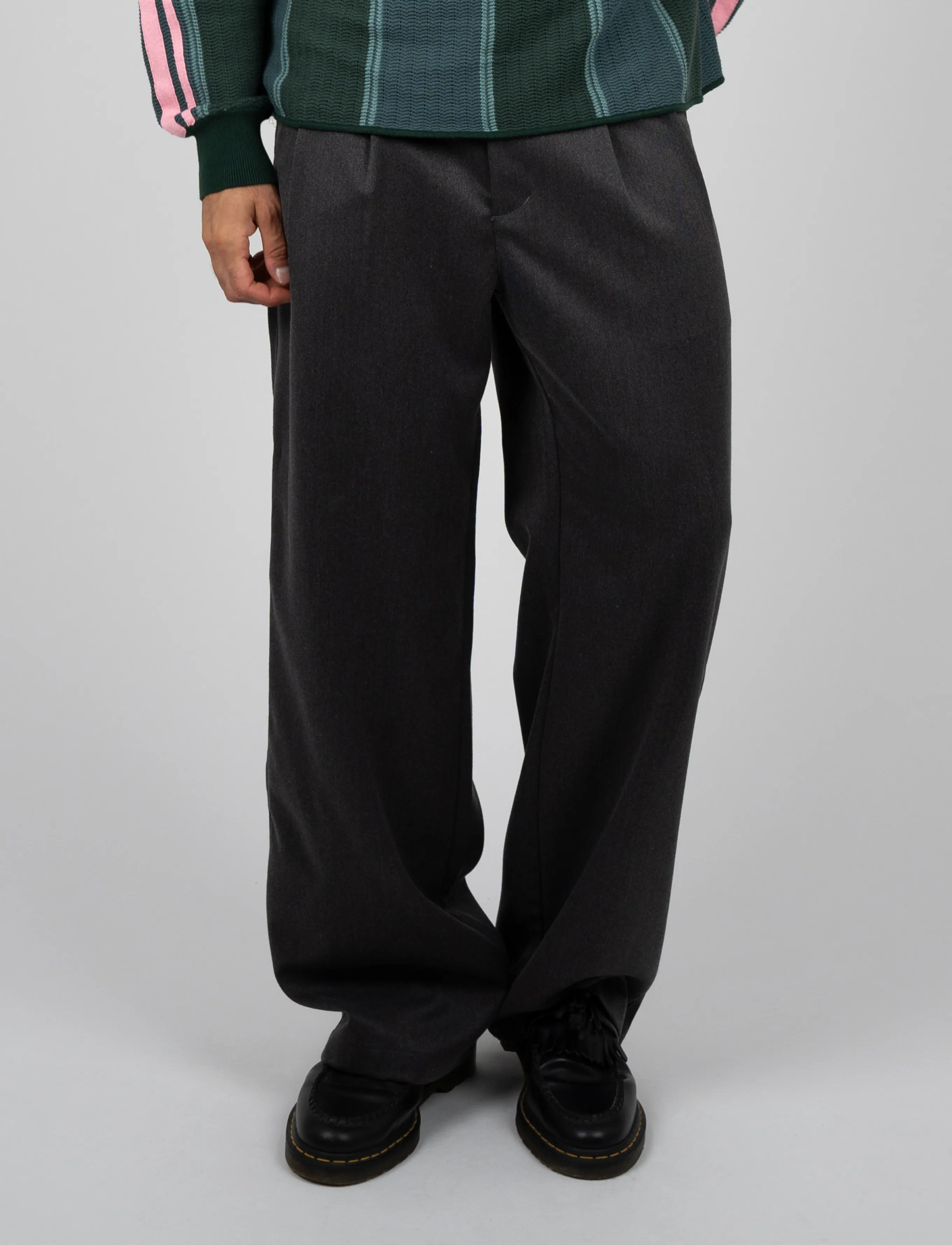 Prohibited - Heritage Pleated Pants - freizeithosen - dark grey - 3