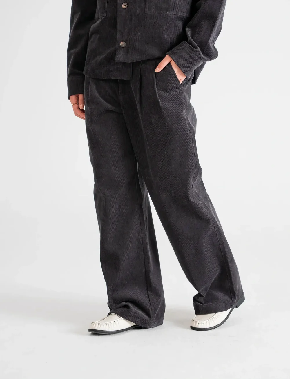 Prohibited - Ranger Corduroy Pants - loose jeans - dark grey - 3