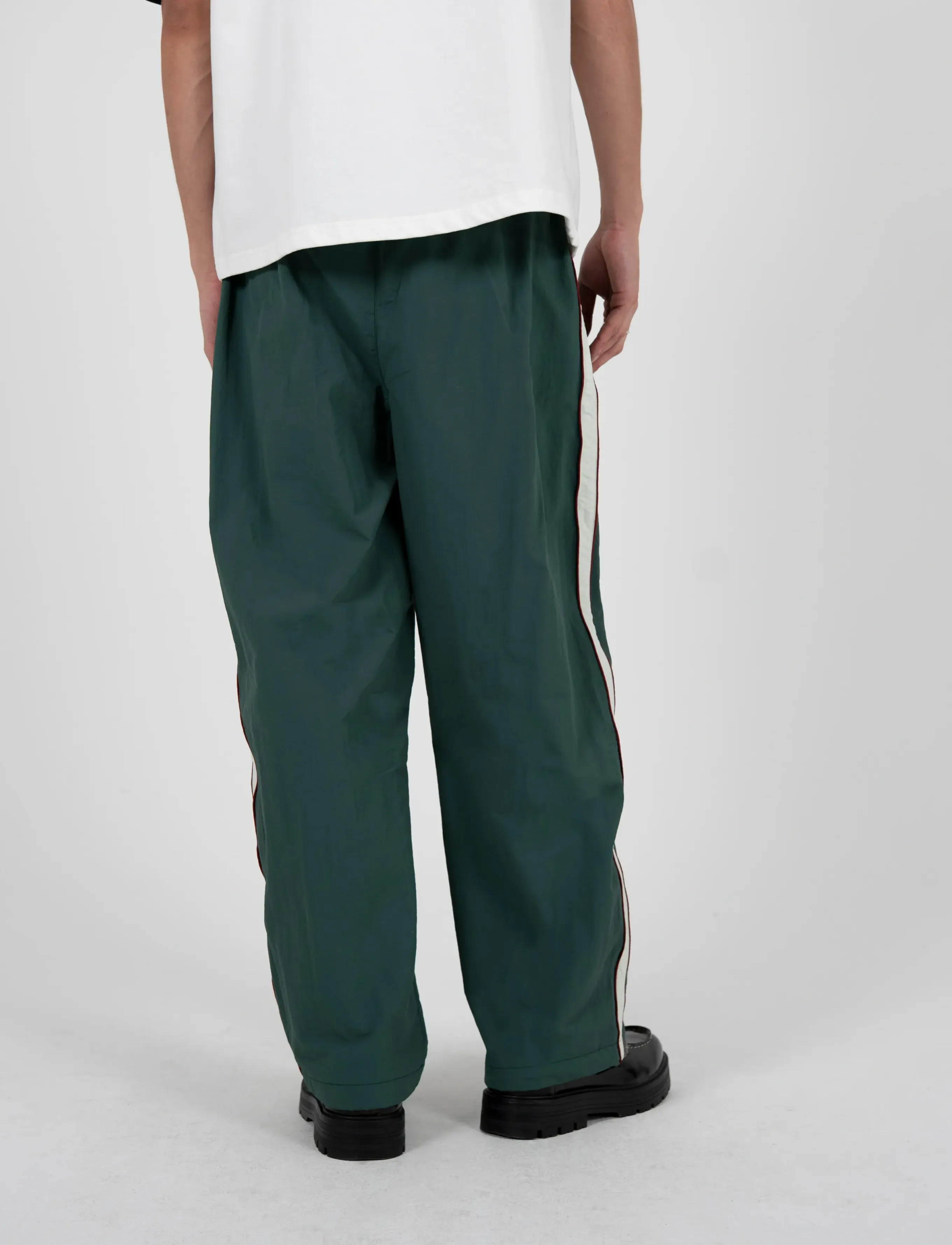 Prohibited - Slipstream Trackpants Green - casual trousers - green - 3