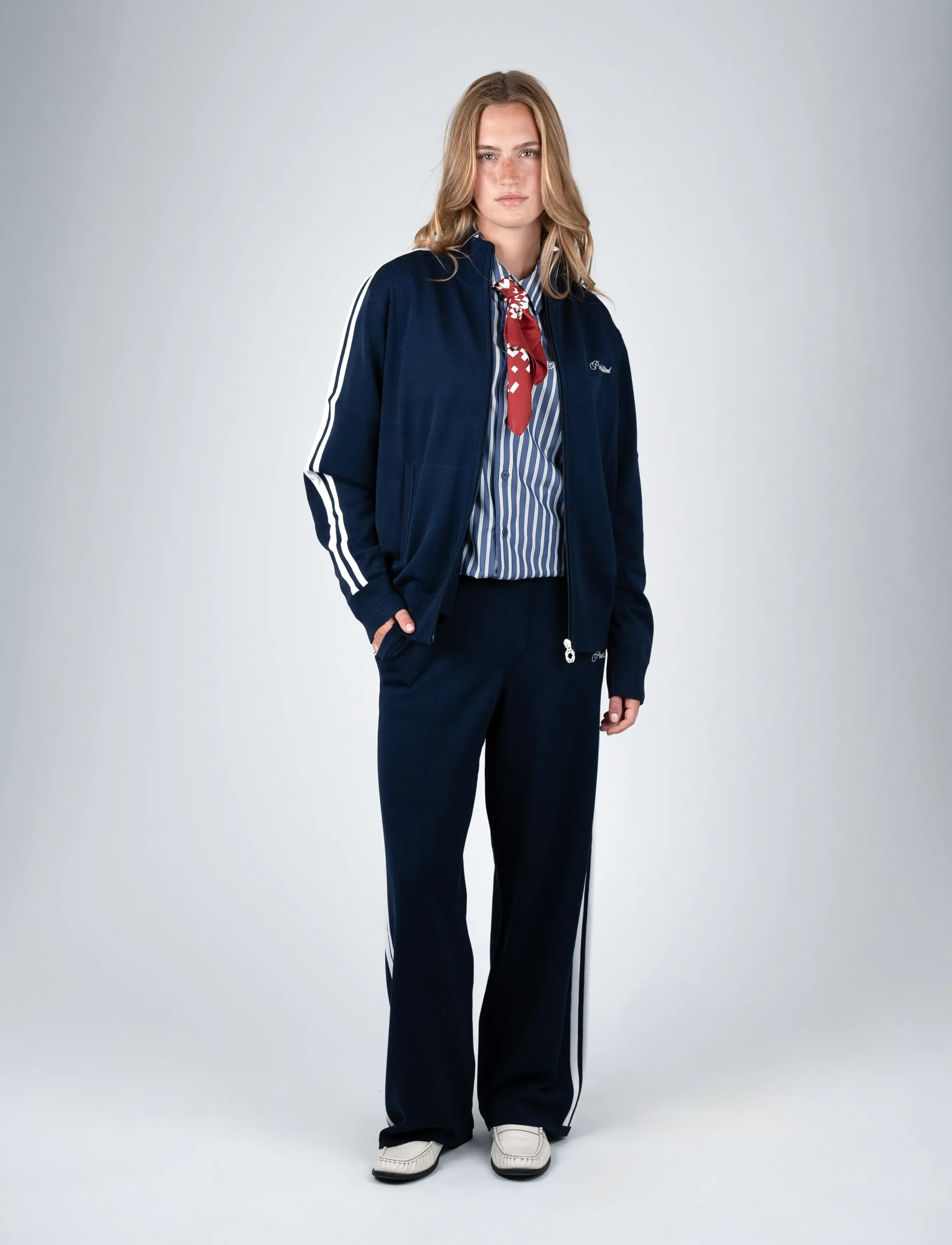 Prohibited - Varsity Knitted Trackpants - freizeithosen - navy - 4