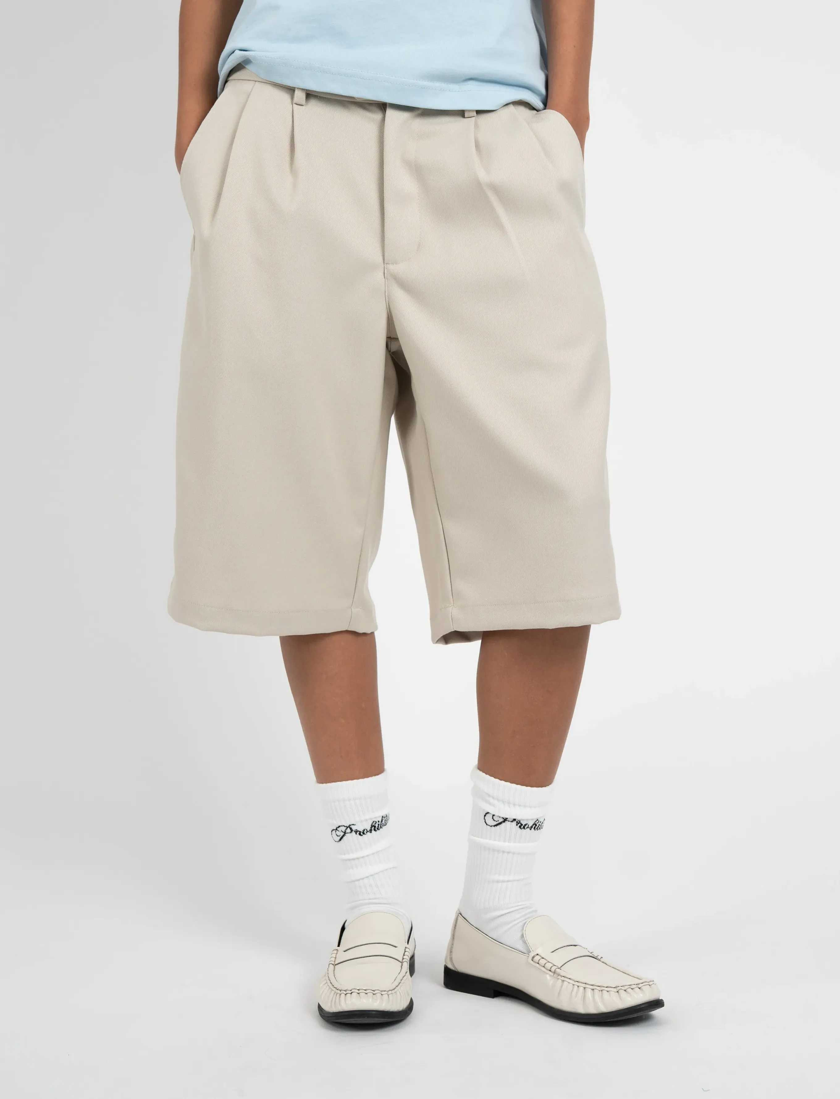 Prohibited - Newport Pleated Shorts - chinos shorts - cream - 5