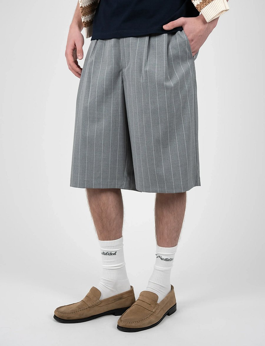 Prohibited - Newport Pleated Shorts - chinos shorts - grey - 2