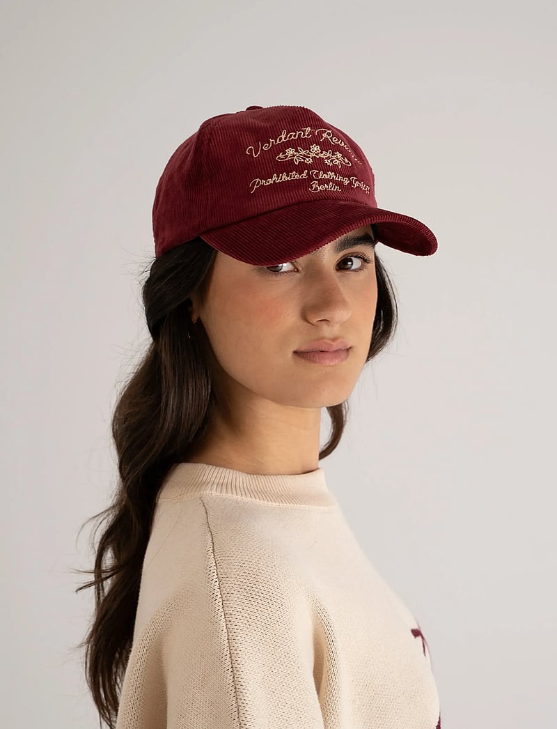 Prohibited - Verdant Reverie Cap - nokamütsid - bordeaux - 0