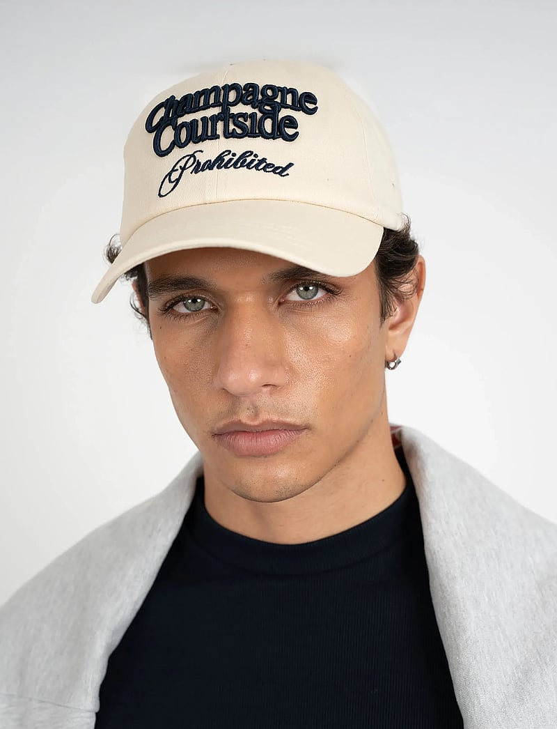 Prohibited - Sporting Goods Cap - kappen - cream - 0