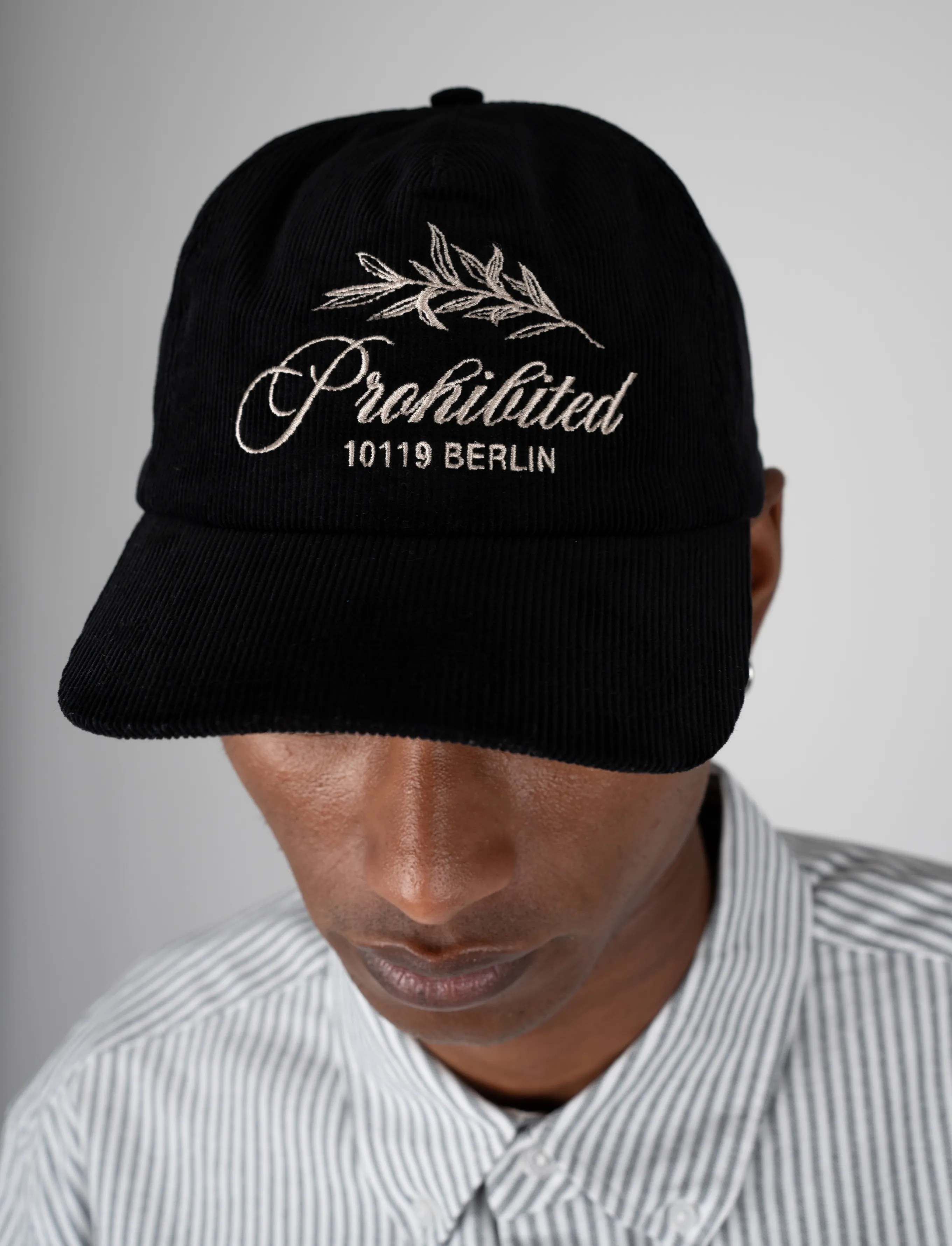 Prohibited - Leaf Corduroy Cap - schirmmützen - black - 5