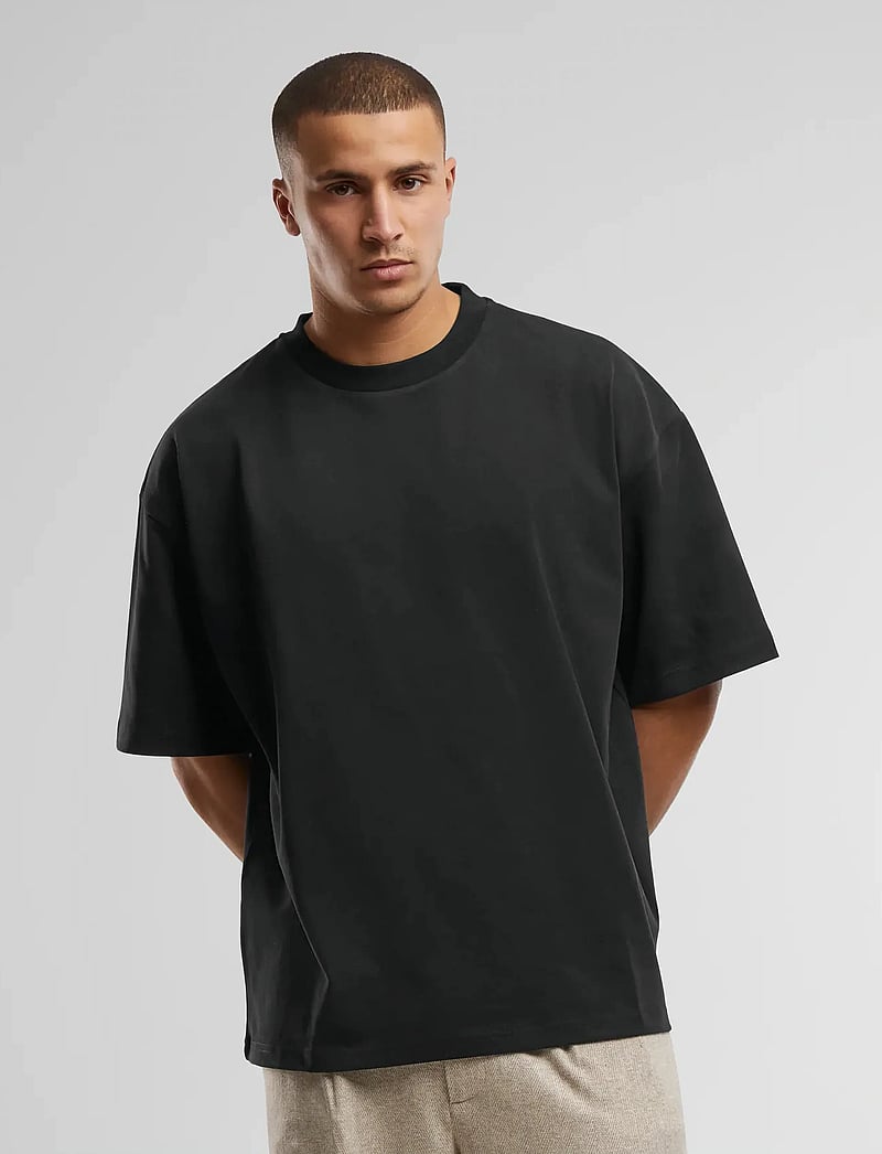 Prohibited - Oversized Tee - kortärmade t-shirts - black - 0