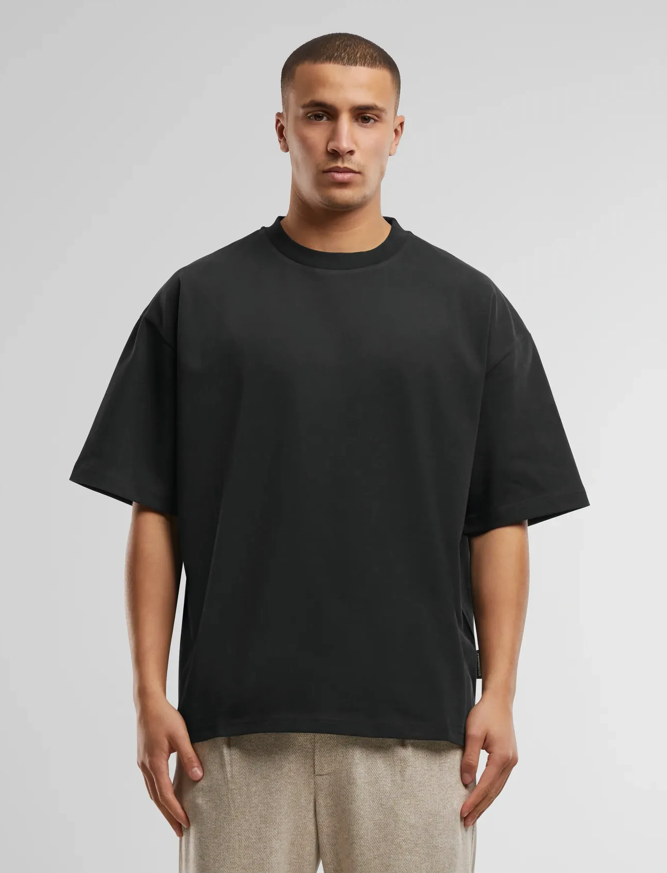 Prohibited - Oversized Tee - kortärmade t-shirts - black - 3