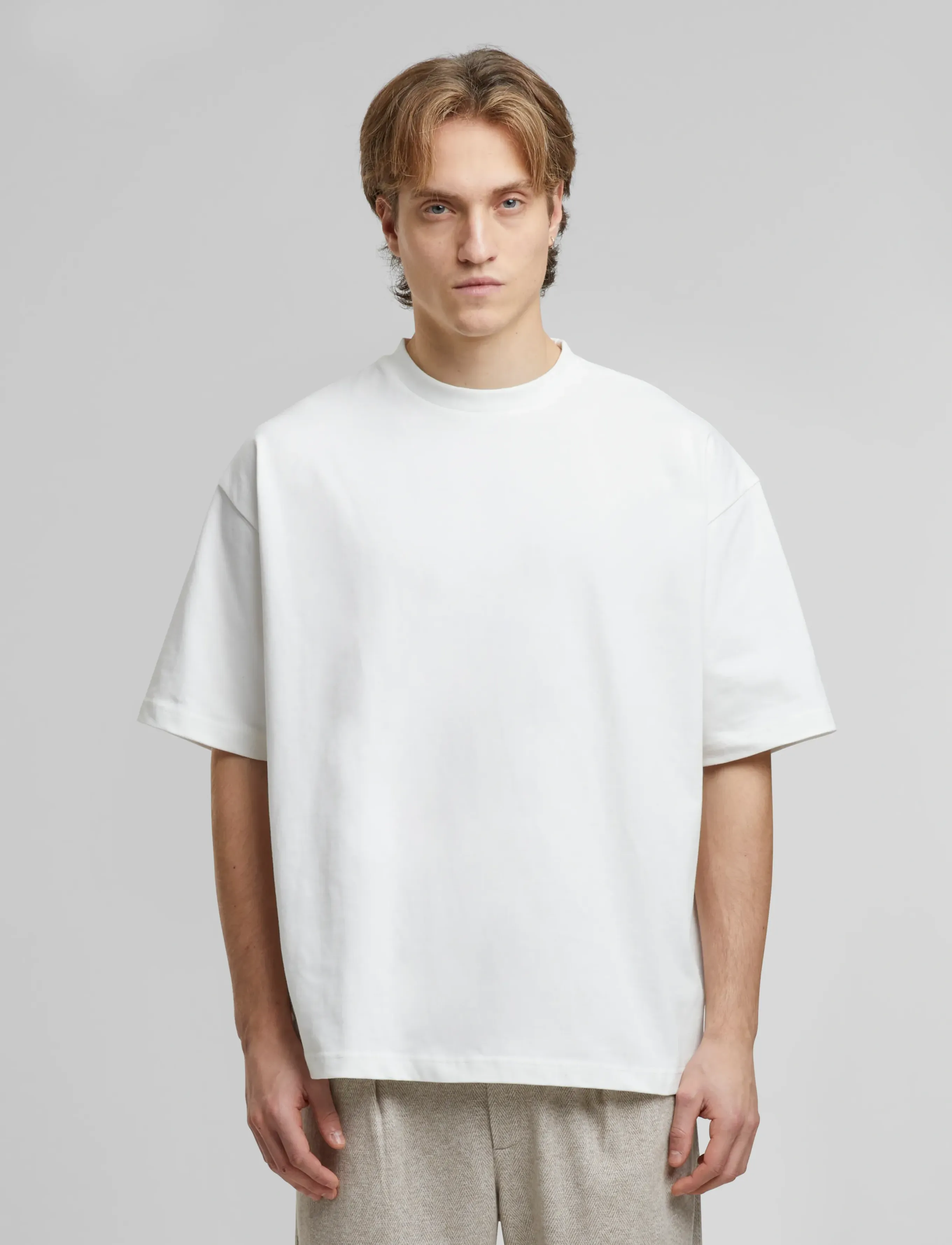 Prohibited - Oversized Tee - lyhythihaiset - off-white - 3