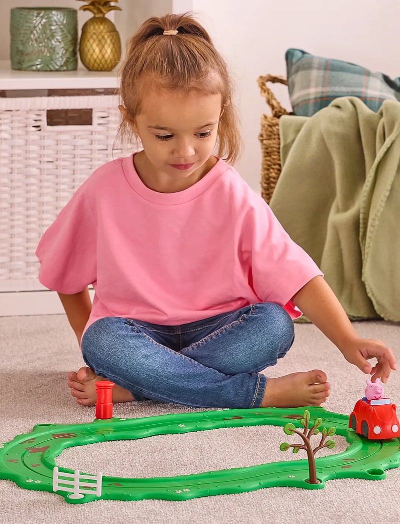 Proxy - PEPPA WHIZZ AROUND PEPPA RED CAR - laveste priser - multi colour - 5