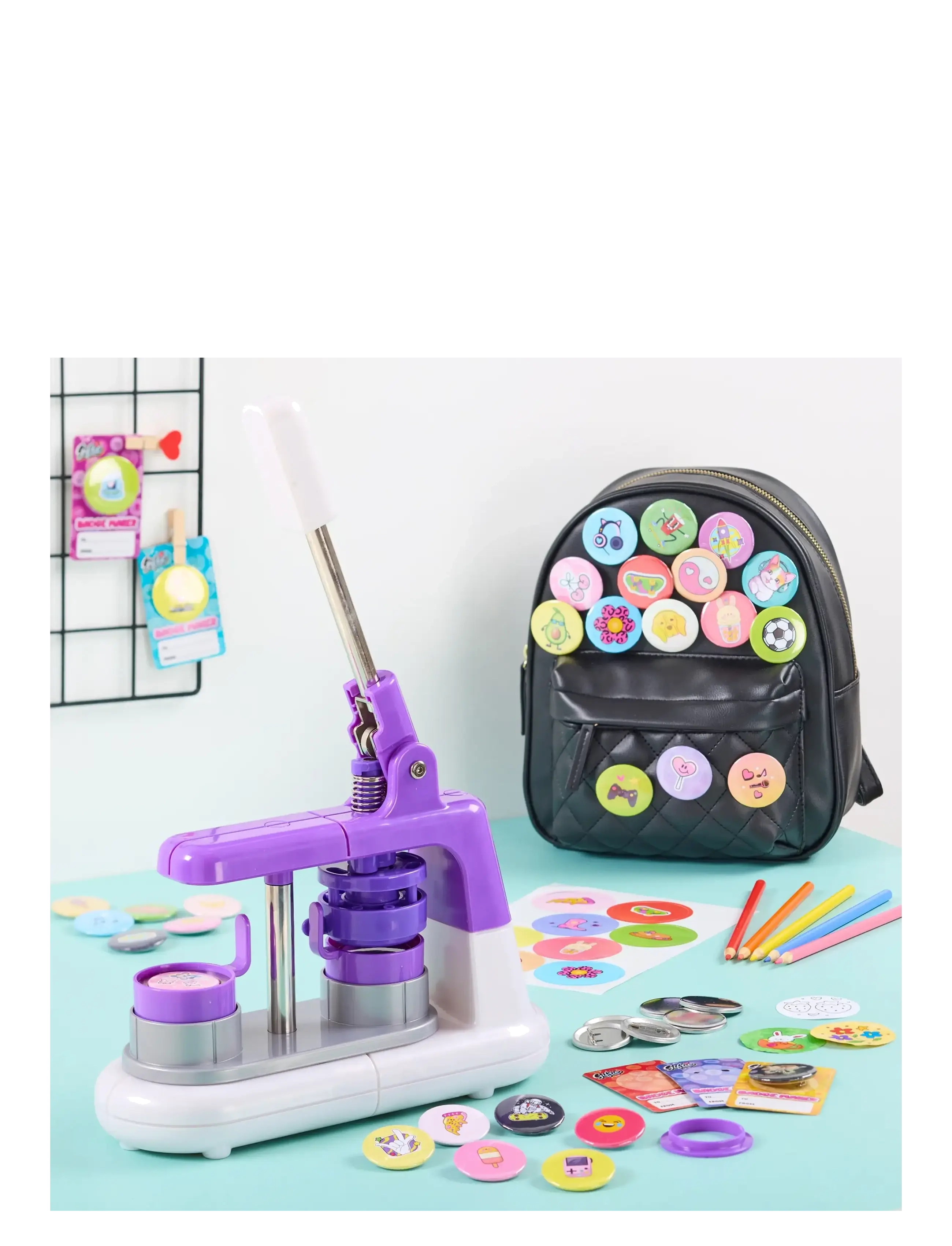 Proxy - GIFTIE BADGE MAKER - pysselset - multi colour - 3