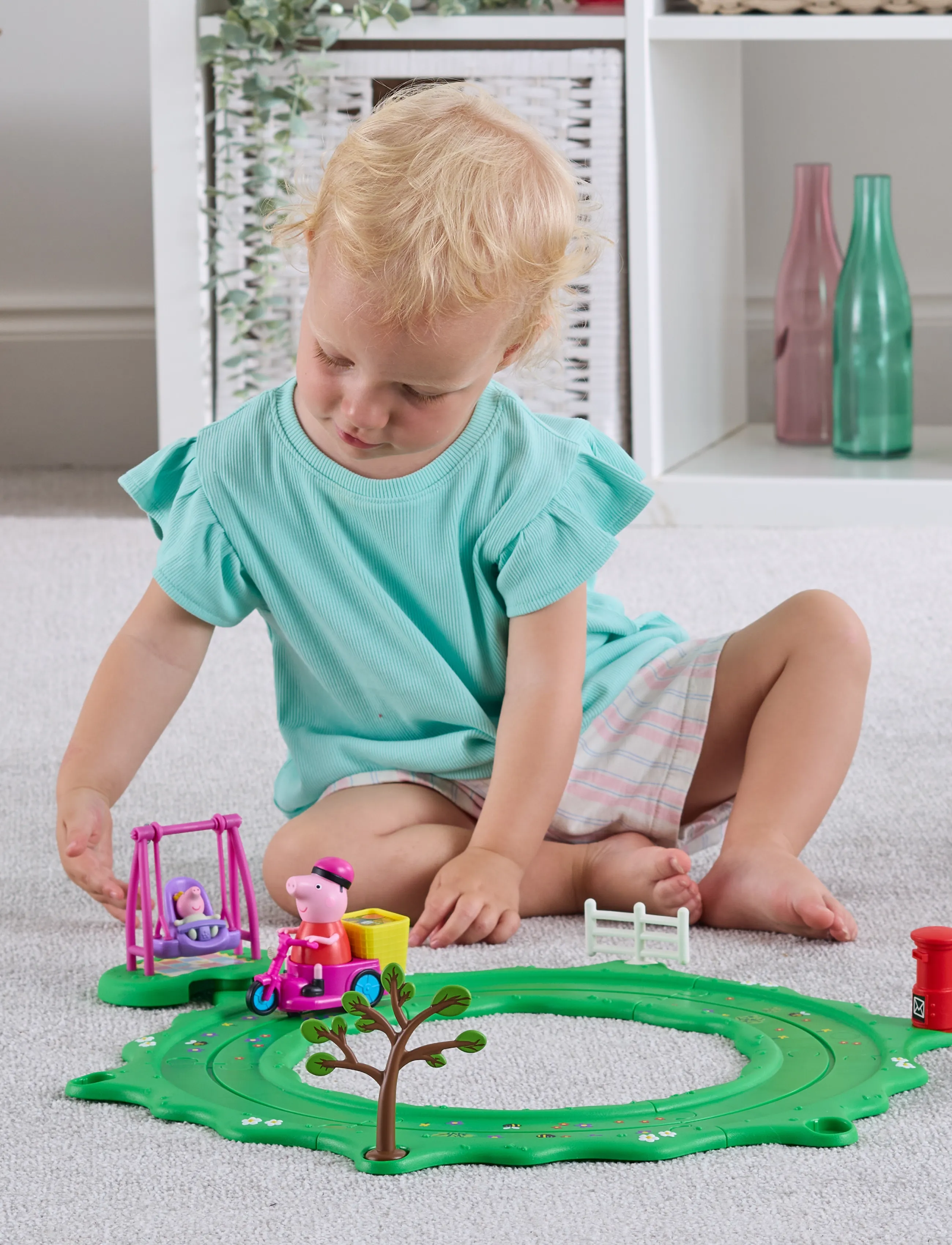 Greta gris - PEPPA WHIZZ AROUND SWING & SWAY EVIE - leksaksbilar - multi colour - 0