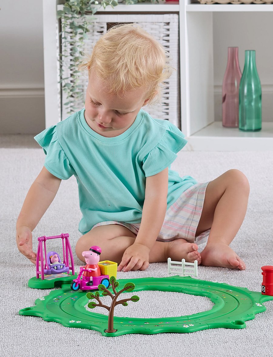 Greta gris - PEPPA WHIZZ AROUND SWING & SWAY EVIE - leksaksbilar - multi colour - 0