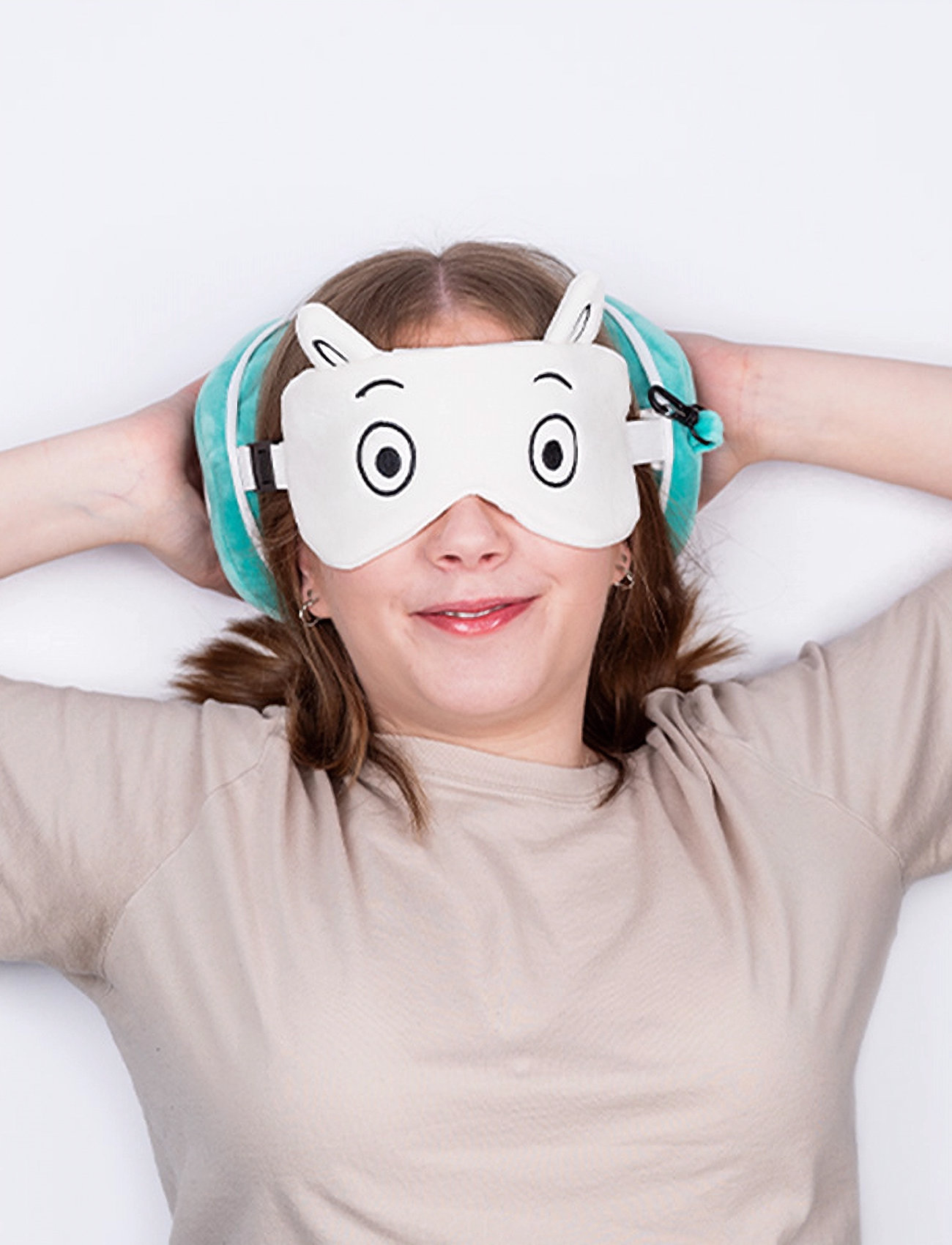 Resteazzz Mumin travel pillow eye mask