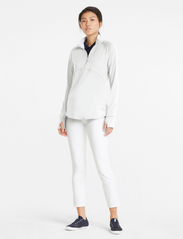 PUMA Golf - W Gamer 1/4 Zip - sportiska stila džemperi - bright white - 4