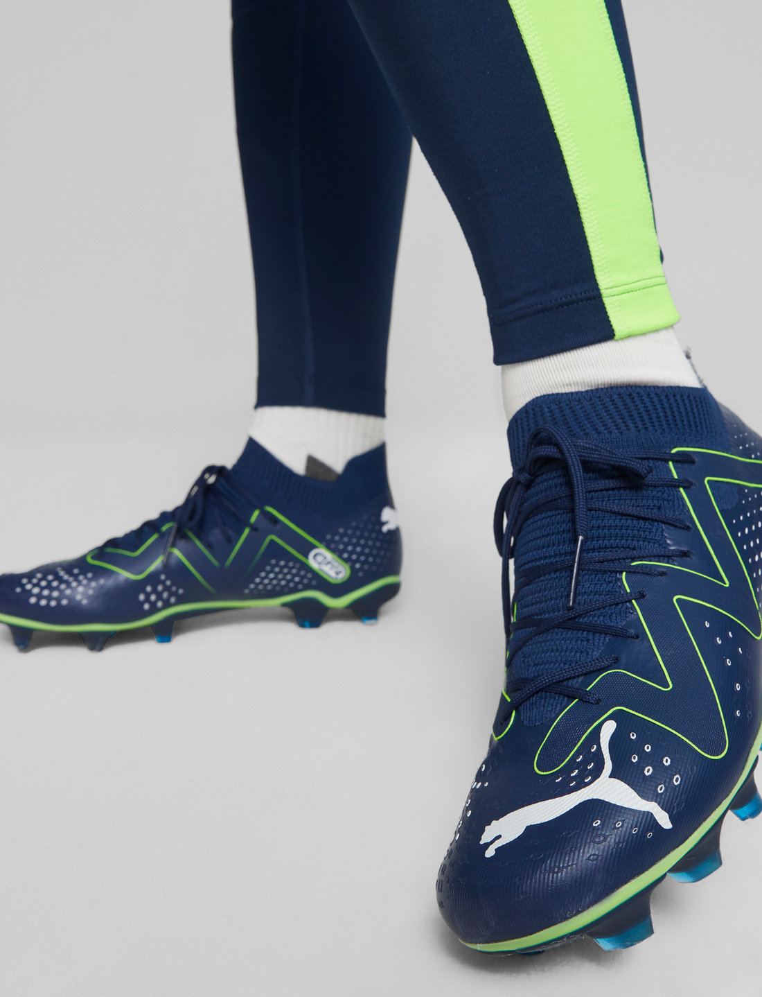 Puma football top shoes online