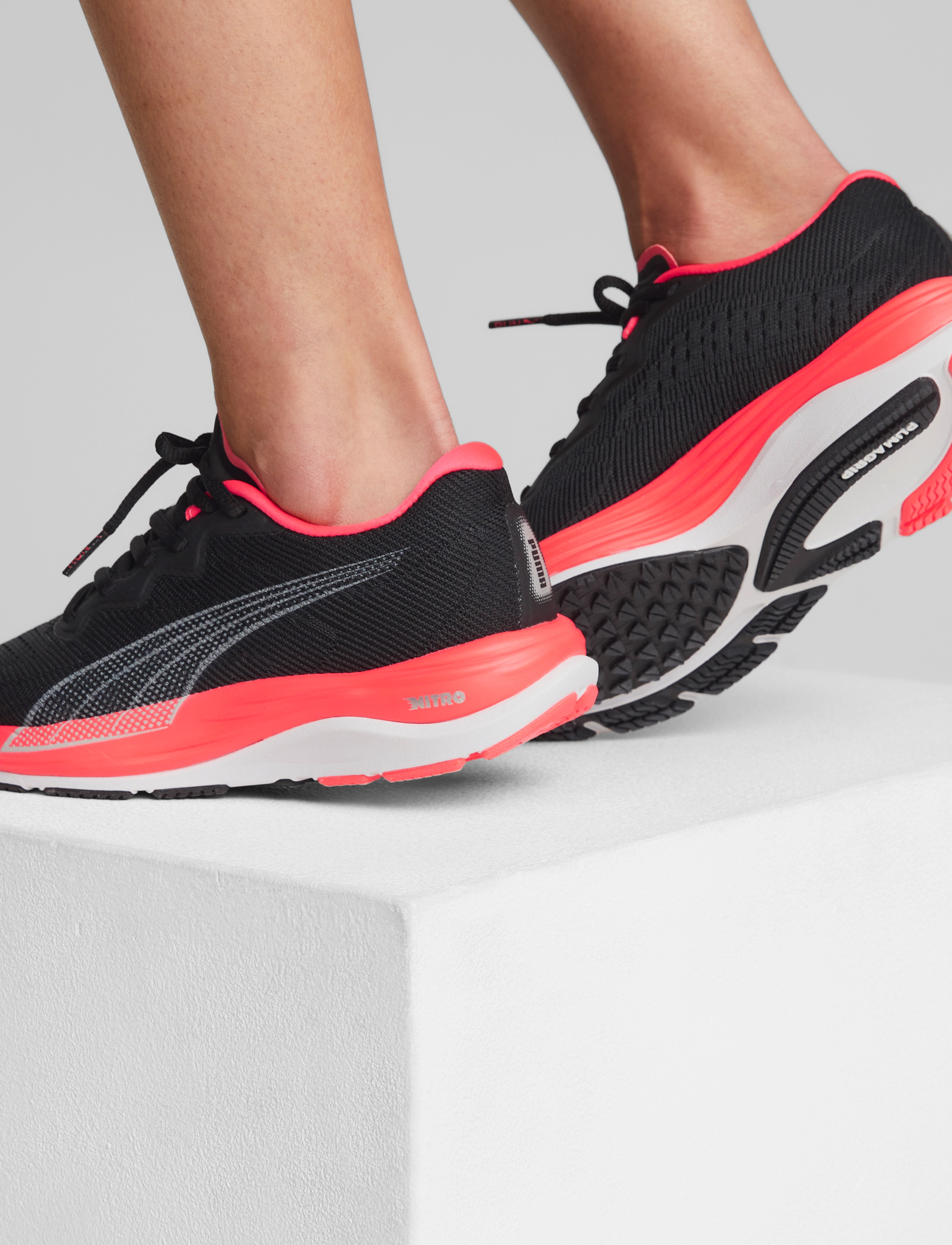 PUMA - Velocity Nitro 2 Wns - puma black-fire orchid - 5