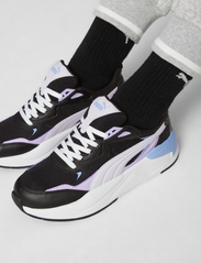 PUMA - X-Ray Speed - sportiska stila apavi ar pazeminātu potītes daļu - puma black-spring lavender-vivid violet - 5