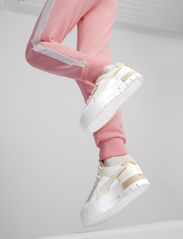 PUMA - Mayze Crashed Selflove Wns - lave sneakers - puma white - 5