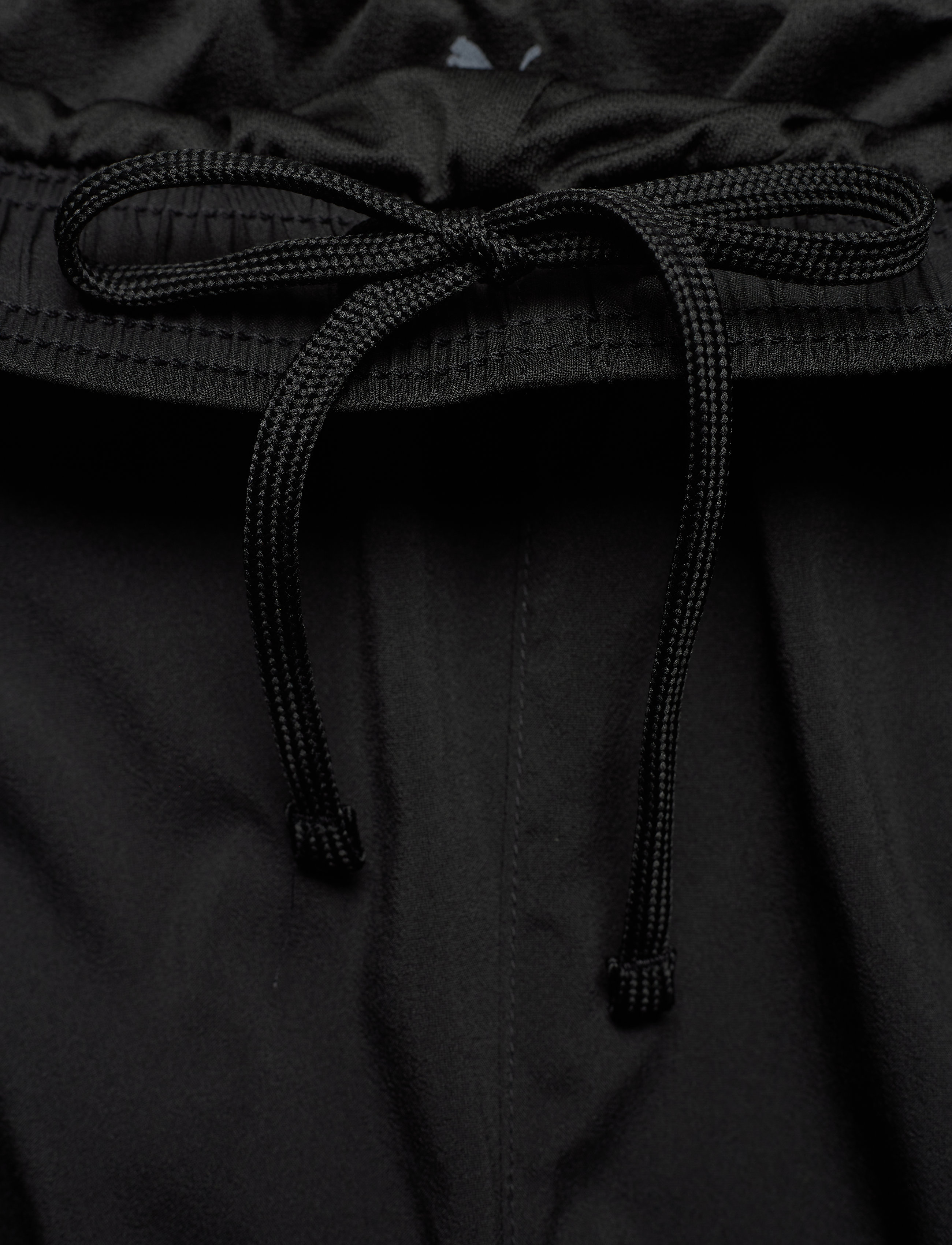 PUMA - Run Graphic Woven 7" Short - puma black-ultra gray - 3