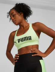PUMA - Mid Impact Puma Fit Bra - sports bh-er - speed green-puma black - 2