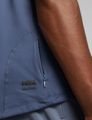 PUMA - M SEASONS COOLCELL TEE - t-shirts - inky blue - 5