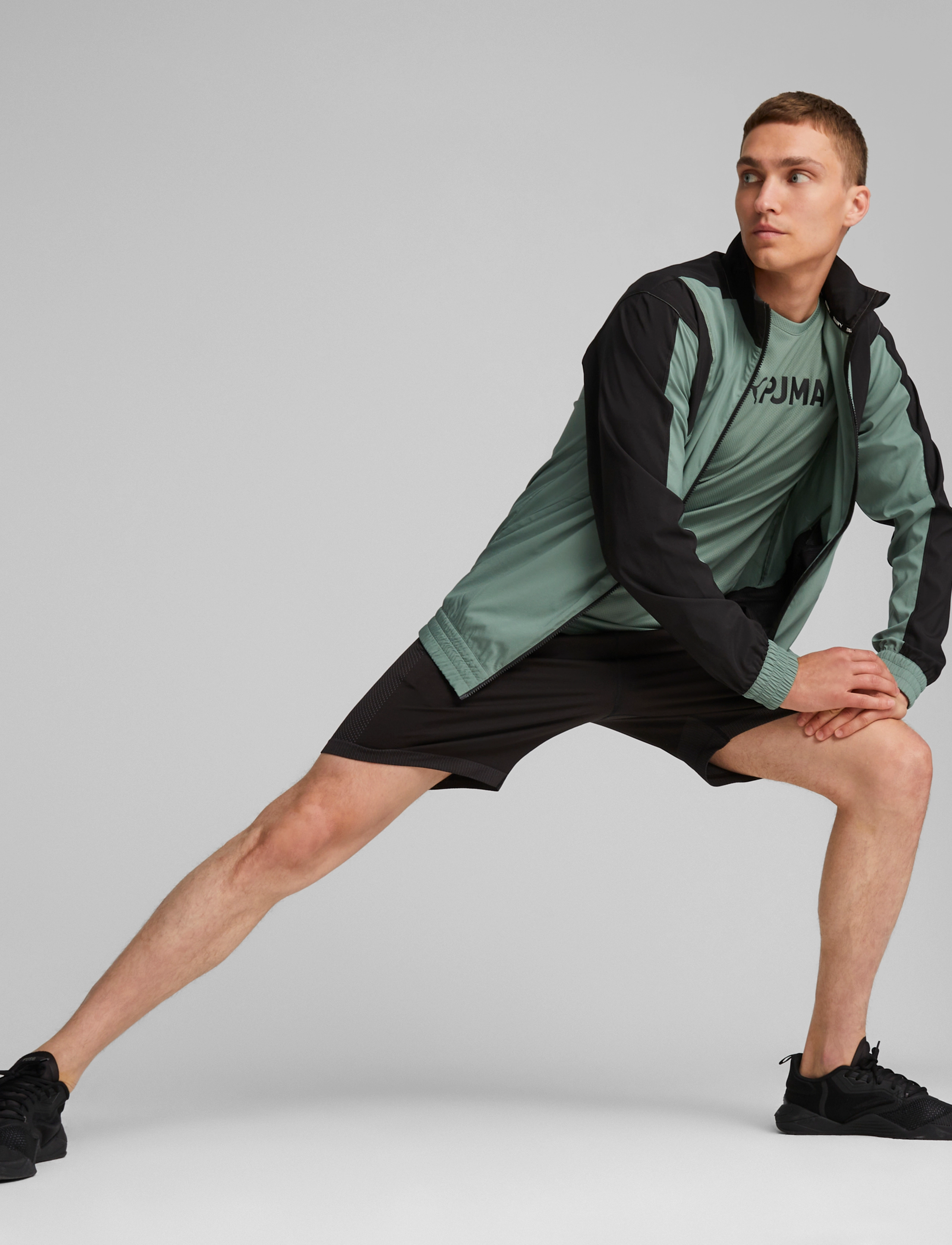 PUMA - Puma Fit Full Zip Woven Jacket - eucalyptus-puma black - 3