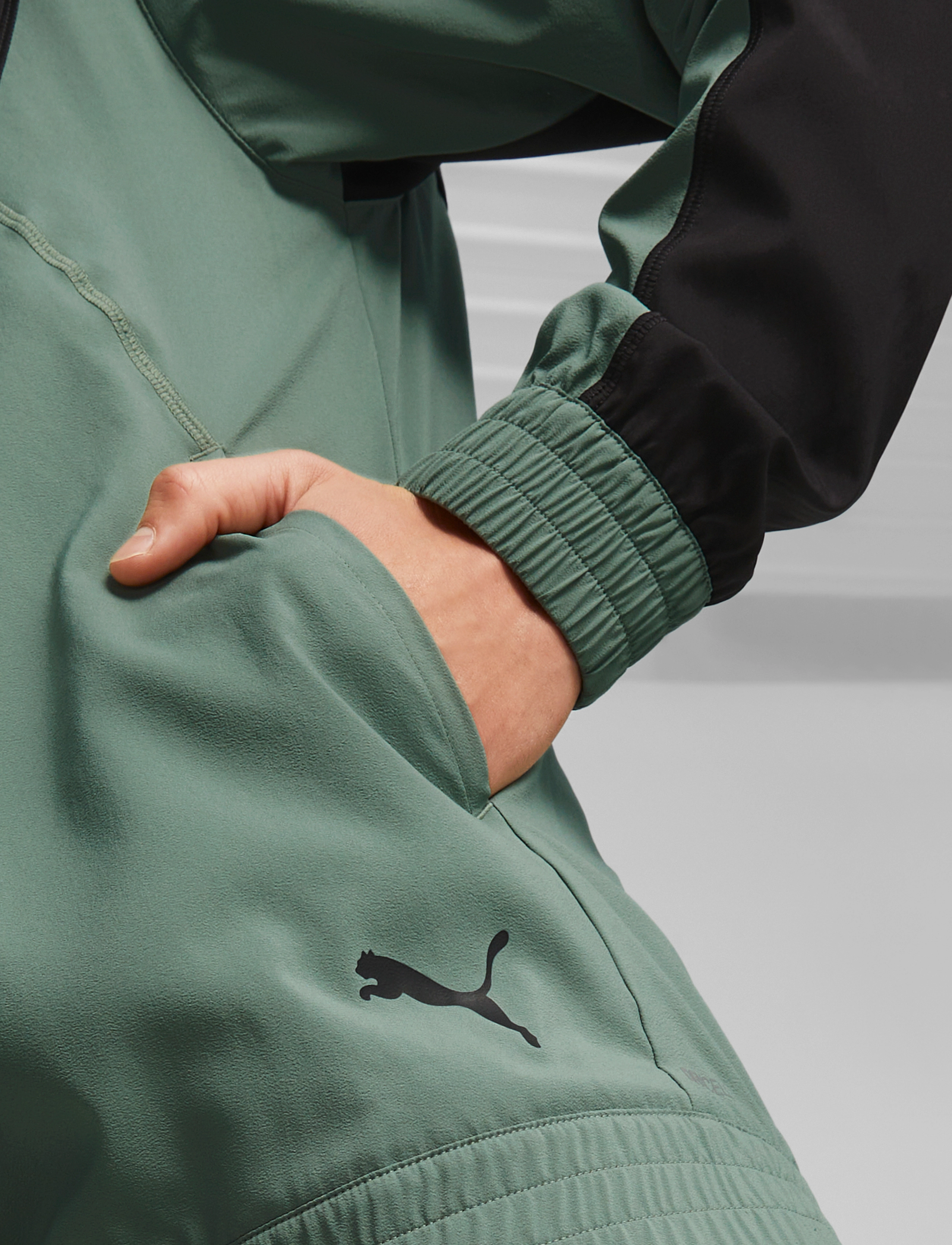 PUMA - Puma Fit Full Zip Woven Jacket - eucalyptus-puma black - 5