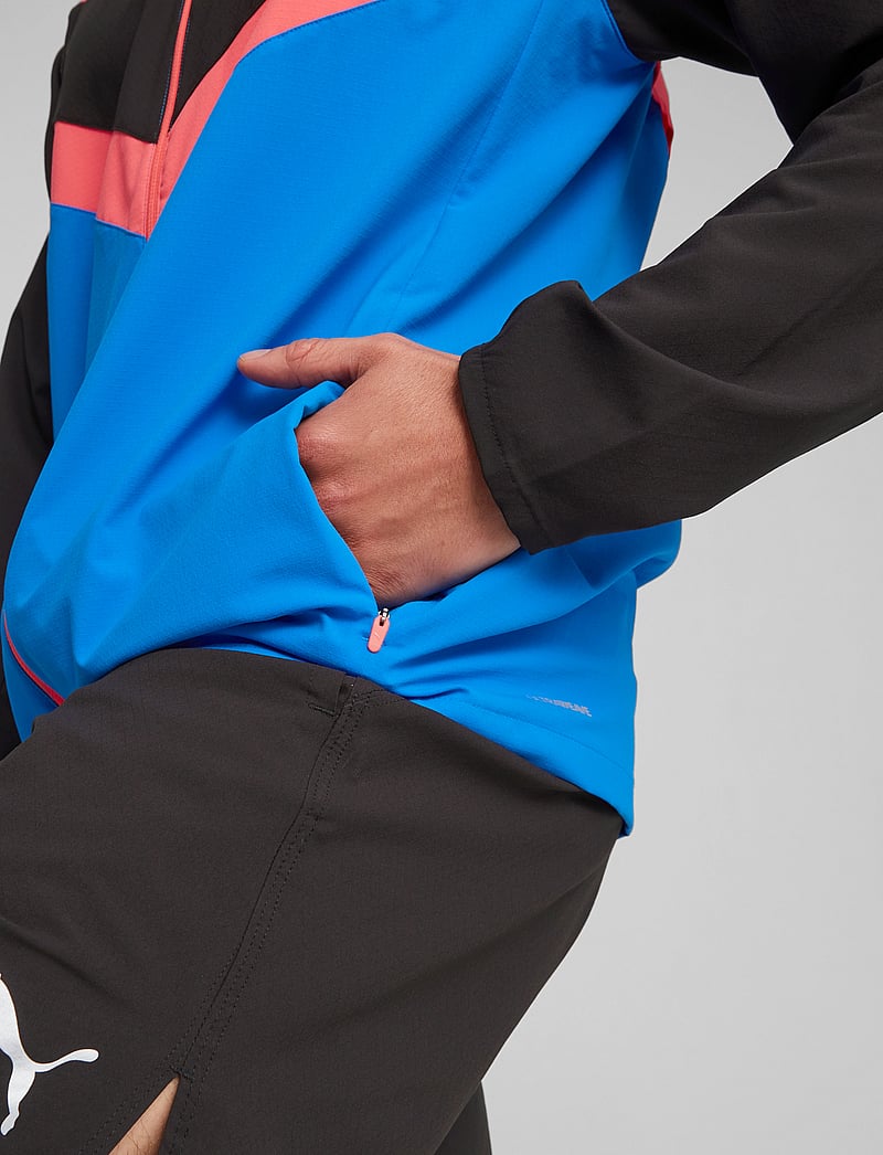 PUMA - Run Ultraweave Jacket - puma black-ultra blue - 5