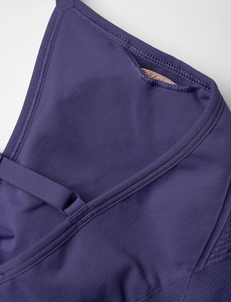 PUMA - MOVE SHAPELUXE SEAMLESS BRA - madal toestus - blue crystal - 3