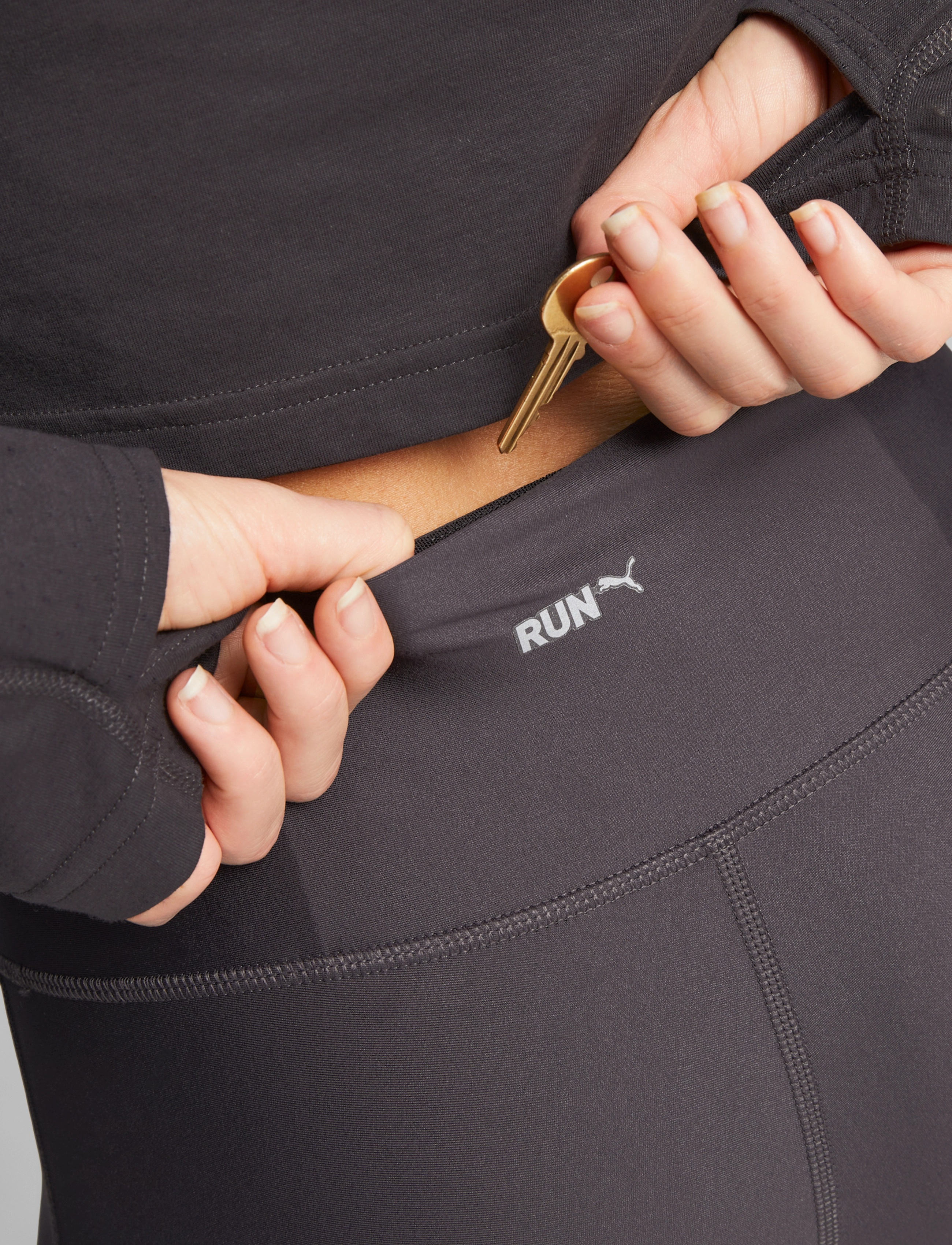 PUMA - W RUN HW FL TIGHT - flat dark gray - 5