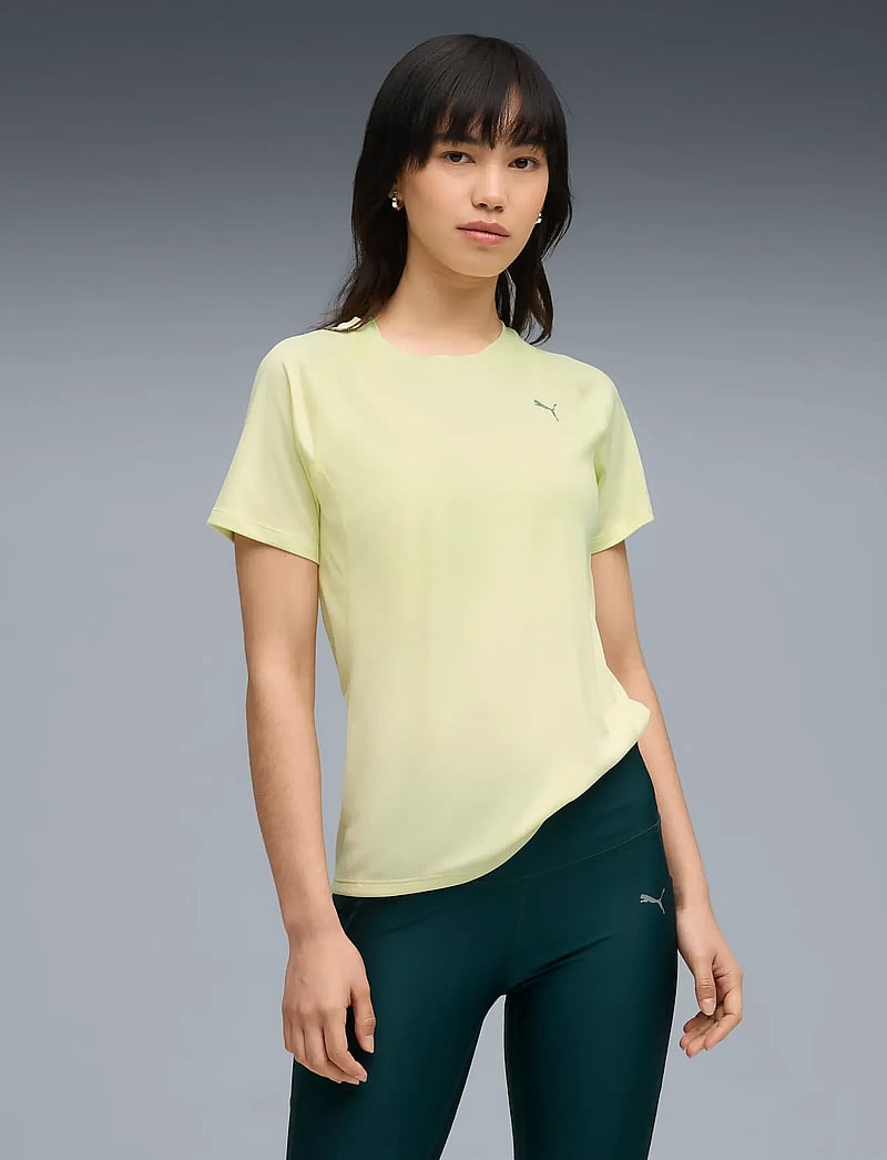 PUMA - W RUN VELOCITY TEE (POLY) - t-shirts - gold moon - 0