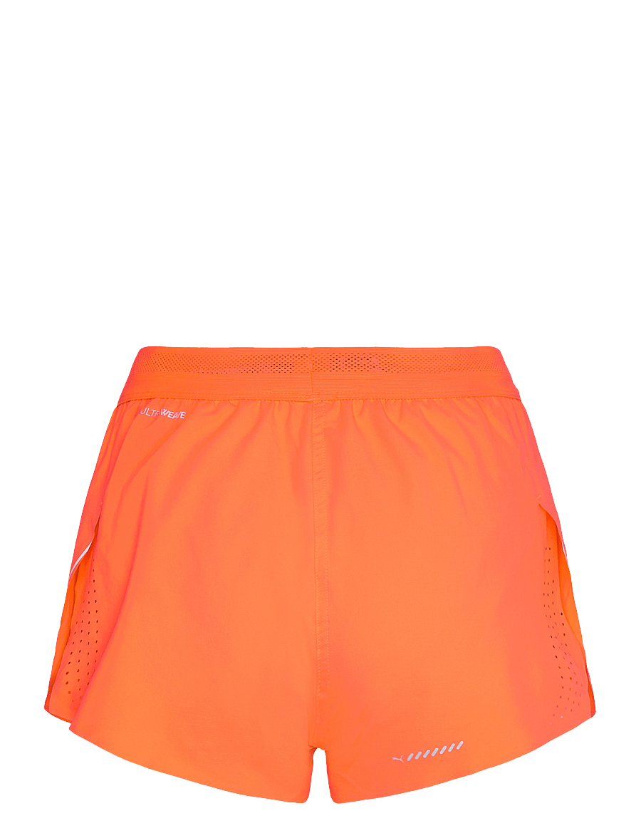 PUMA - W RACEDAY ULTRAWEAVE 3 SPLIT SHORT - löparshorts - glowing red - 1