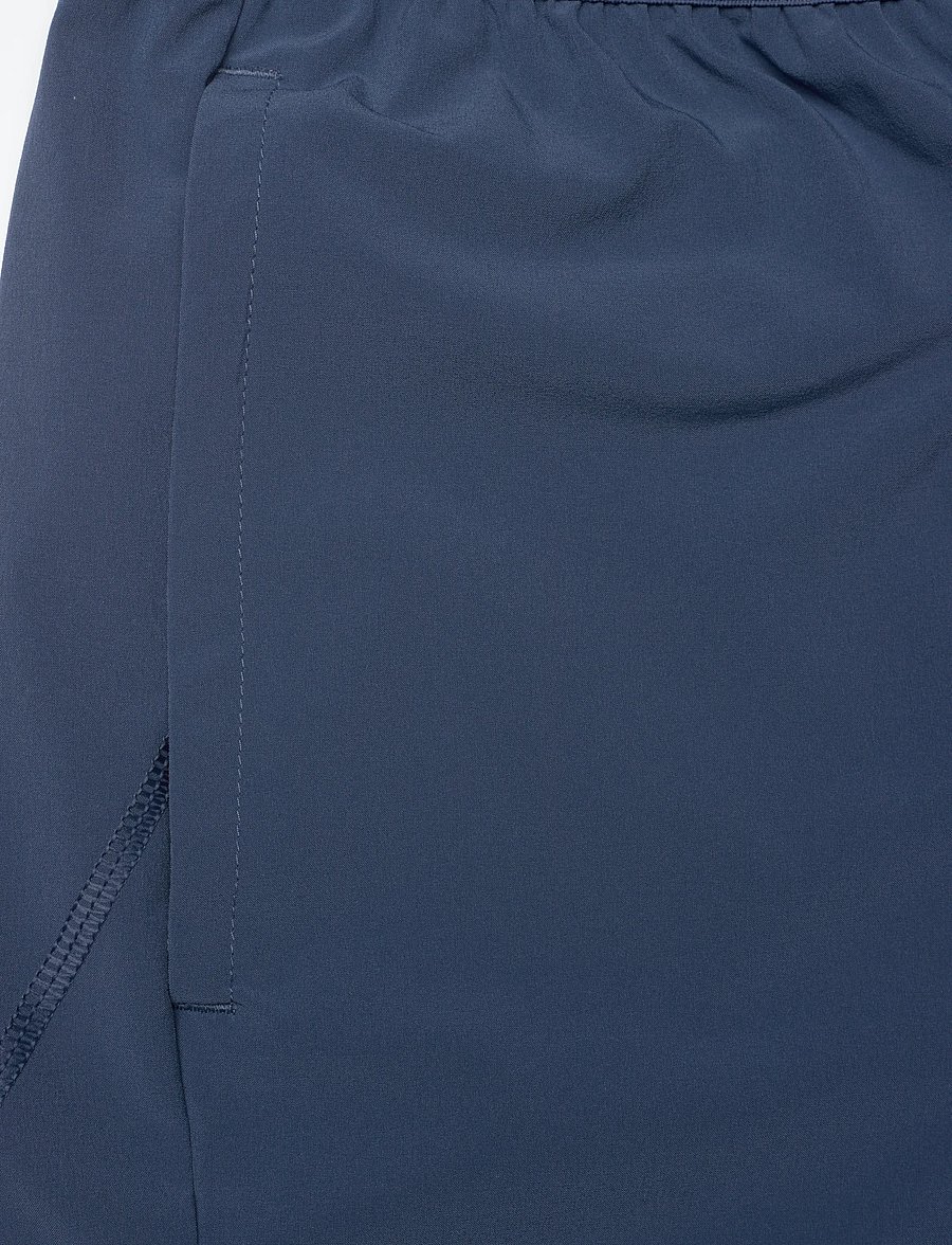 PUMA - M Tech Training 5" STRETCH WOVEN SHORT - chaussures de course - dark indigo - 3