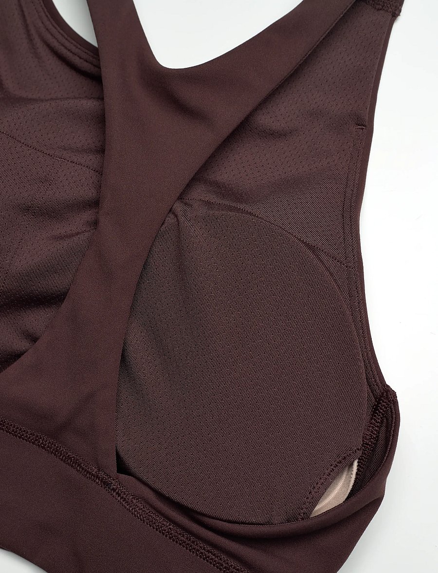 PUMA - W PUMA X HYROX SHAPELUXE HIGH NECK BRA - medium - chocolate brown - 2