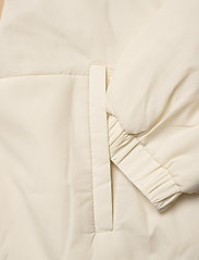 PUMA - Infuse Soft Padded Woven Jacket - ziemas jakas - ivory glow - 8