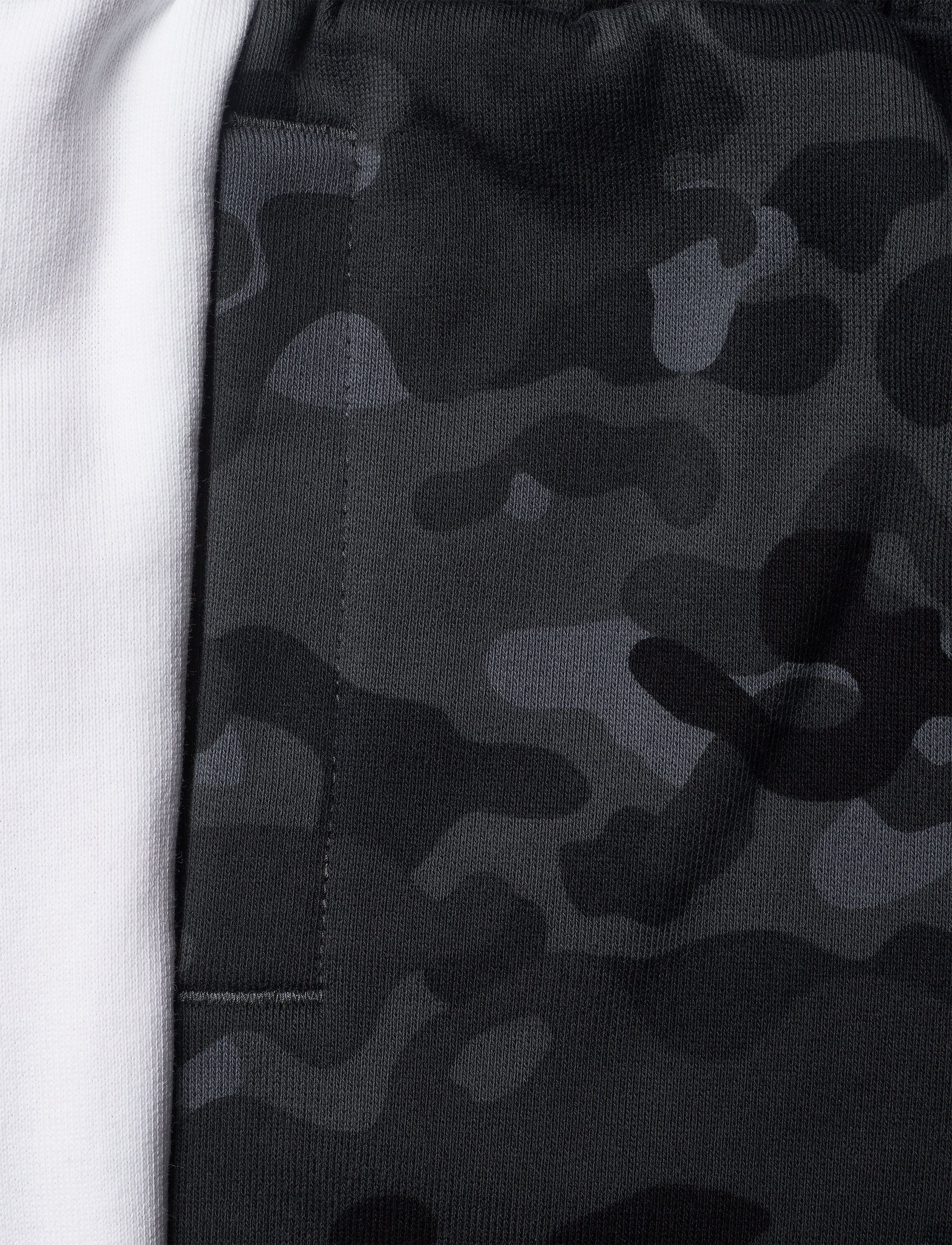 PUMA - Classics Graphics AOP Pants TR cl B - ultra gray - 5