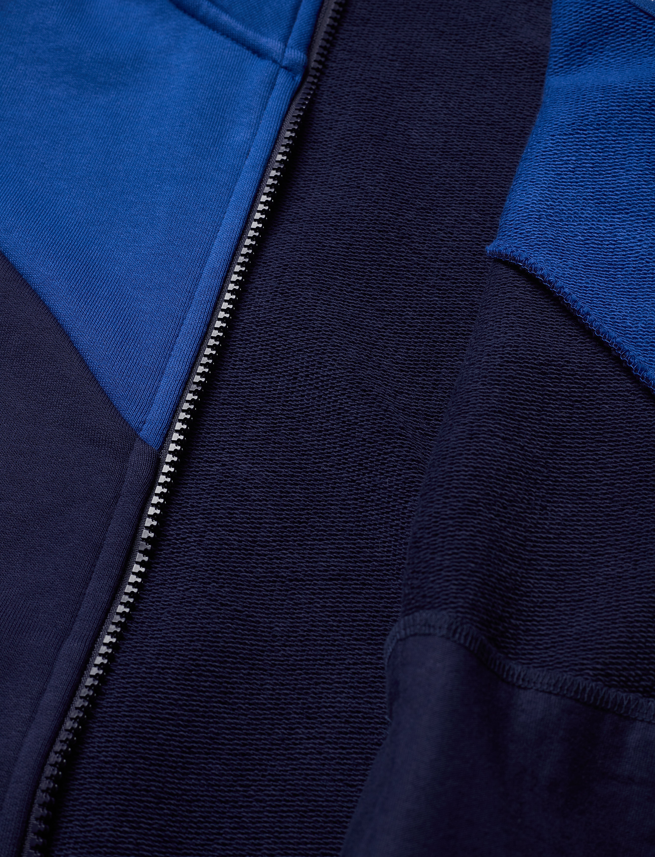 PUMA - Iconic MCS Track Jacket TR B - peacoat - 4
