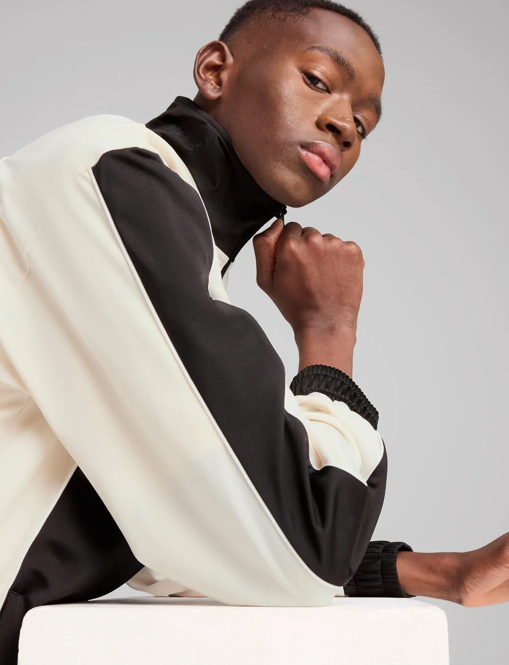 PUMA - FUTURE.PUMA.ARCHIVE Relaxed Track Jacket - dressipluusid ja pusad - puma black-alpine snow - 3