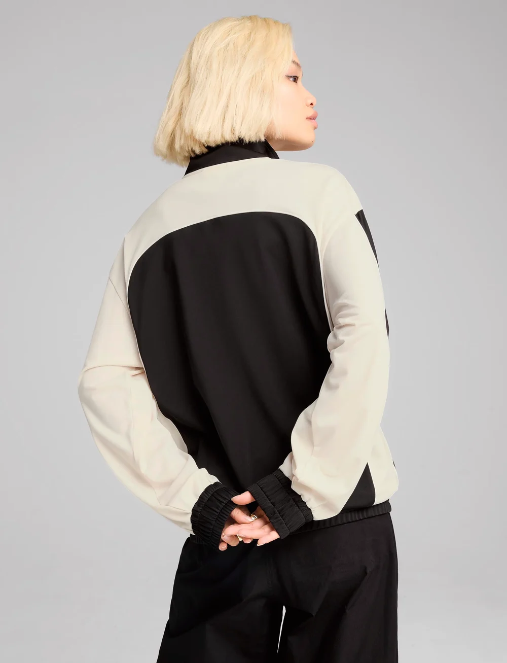 PUMA - FUTURE.PUMA.ARCHIVE Relaxed Track Jacket - dressipluusid ja pusad - puma black-alpine snow - 5