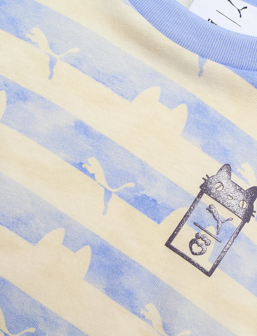 PUMA - PUMA X GABBY S DOLLHOUSE Relaxed AOP Tee - t-shirts à manches courtes - intense lavender - 2