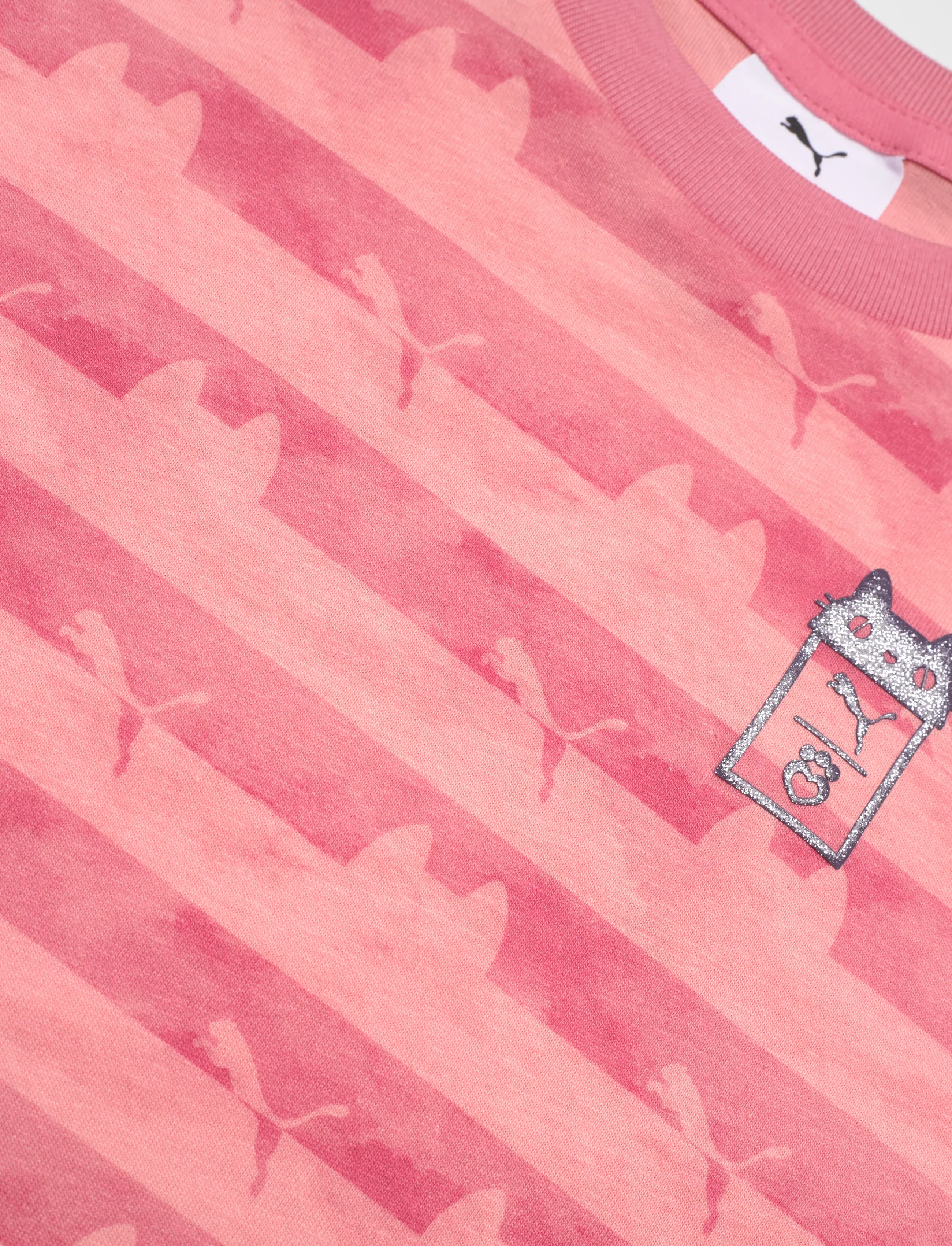 PUMA - PUMA X GABBY S DOLLHOUSE Relaxed AOP Tee - kortærmede t-shirts - wild pink - 2